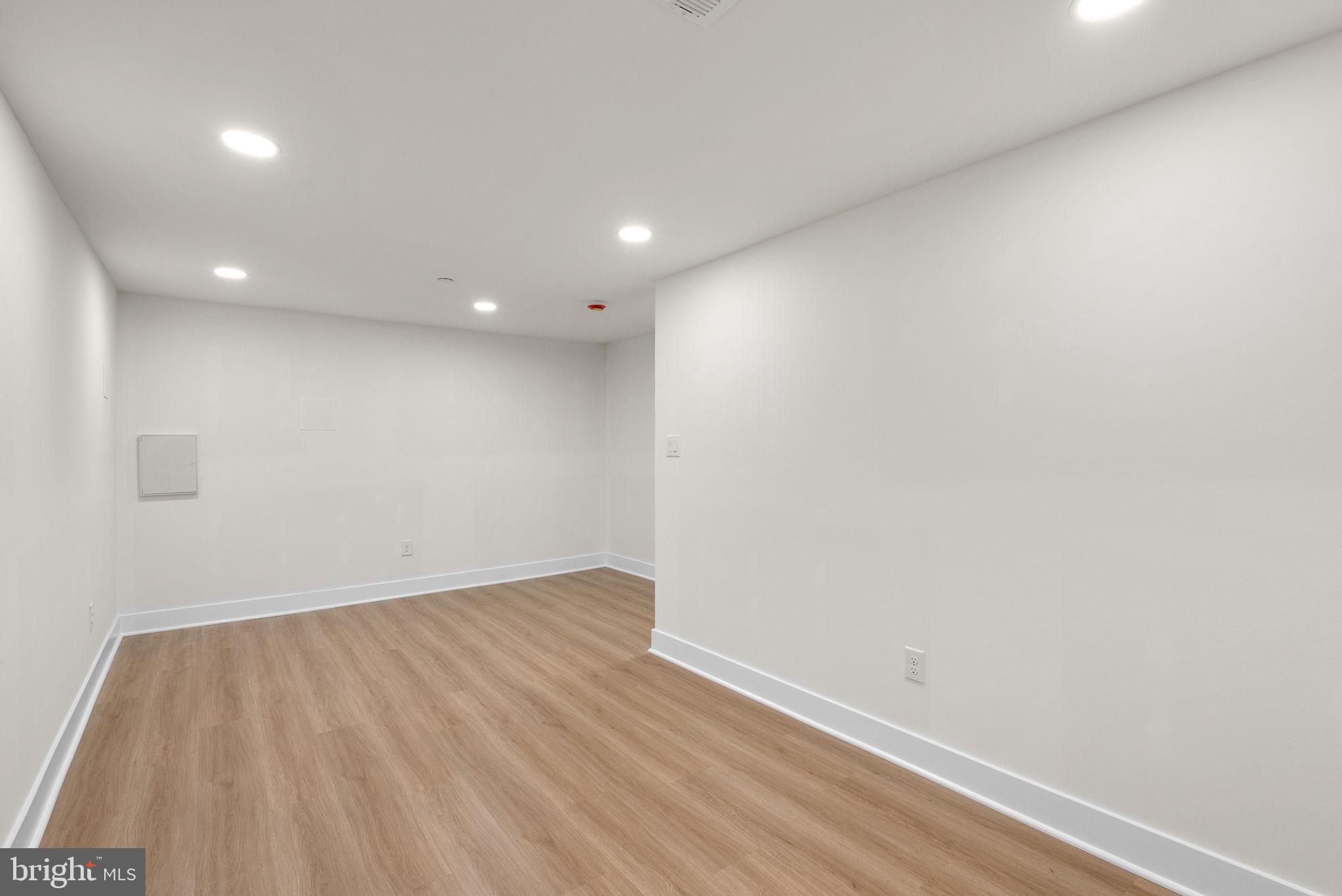 LAKELAND REVISED - Residential