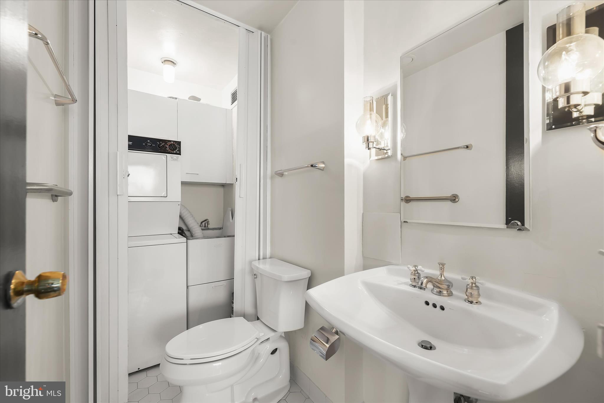 HIGHFIELD HOUSE CONDOMINIUM - Residential