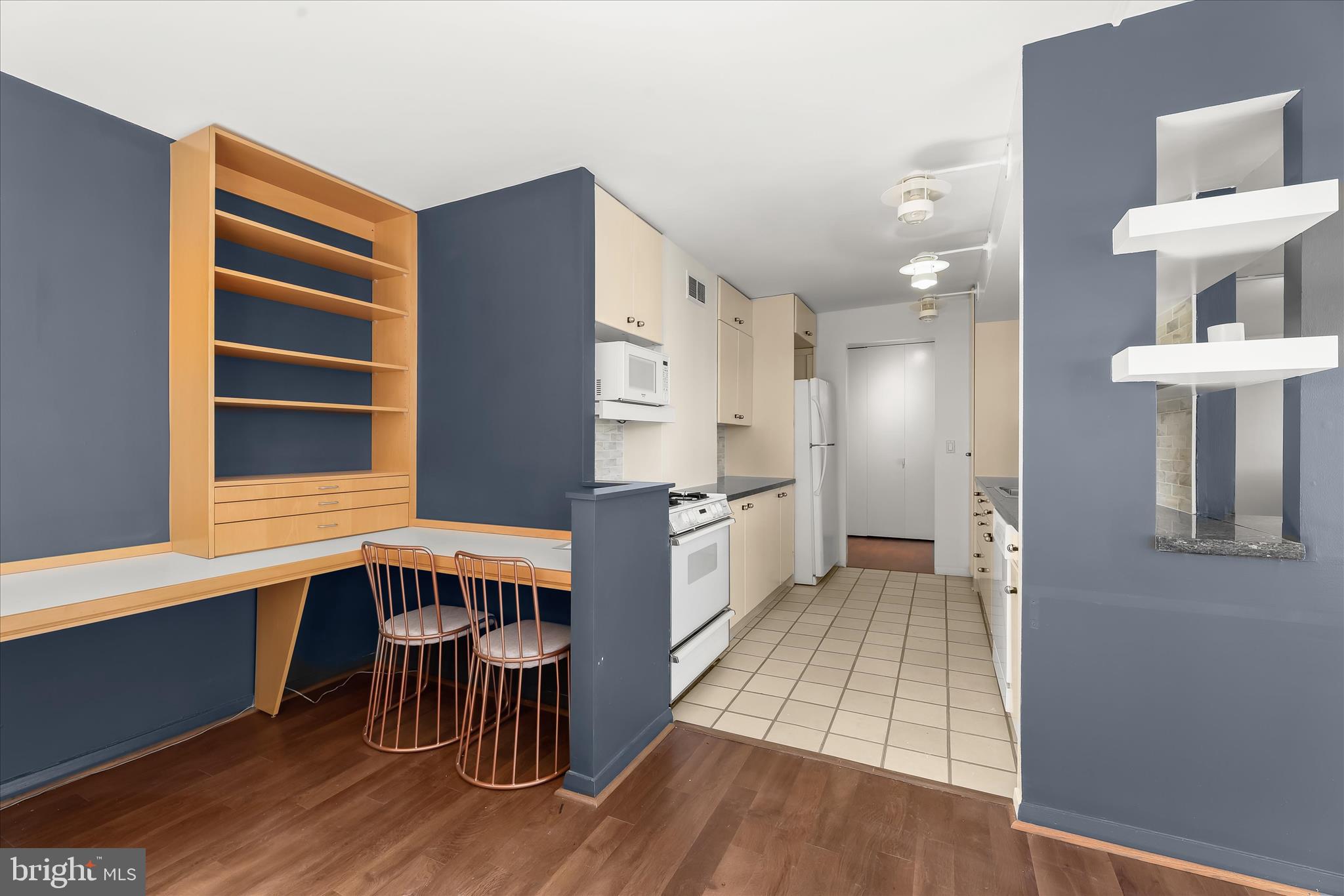 HIGHFIELD HOUSE CONDOMINIUM - Residential