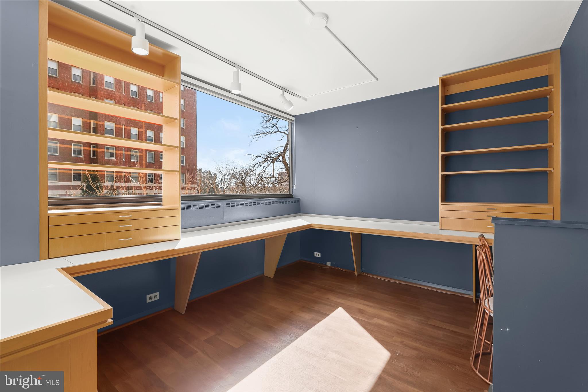 HIGHFIELD HOUSE CONDOMINIUM - Residential