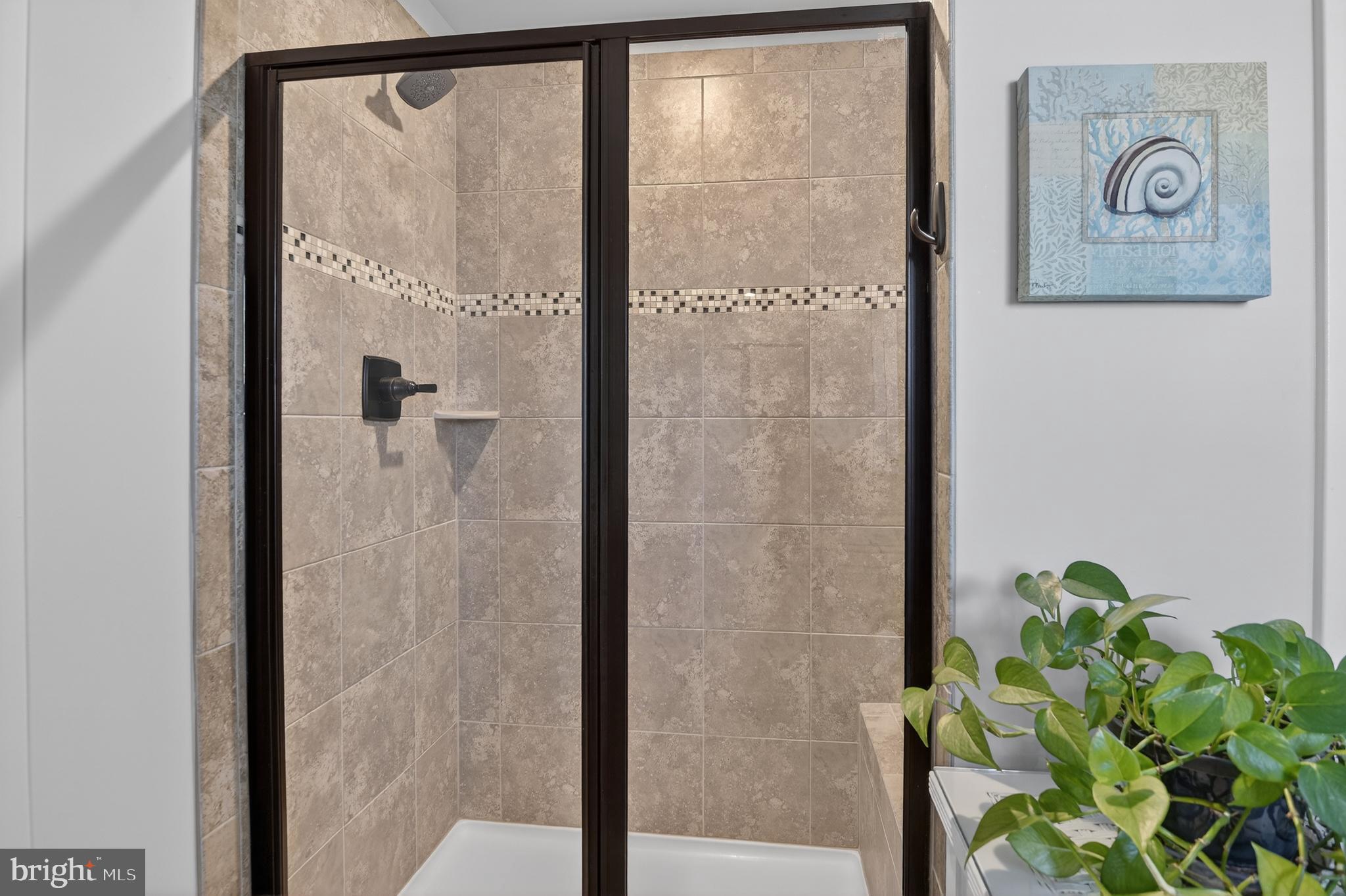 LINGANORE GARDEN CONDOMINIUMS - Residential