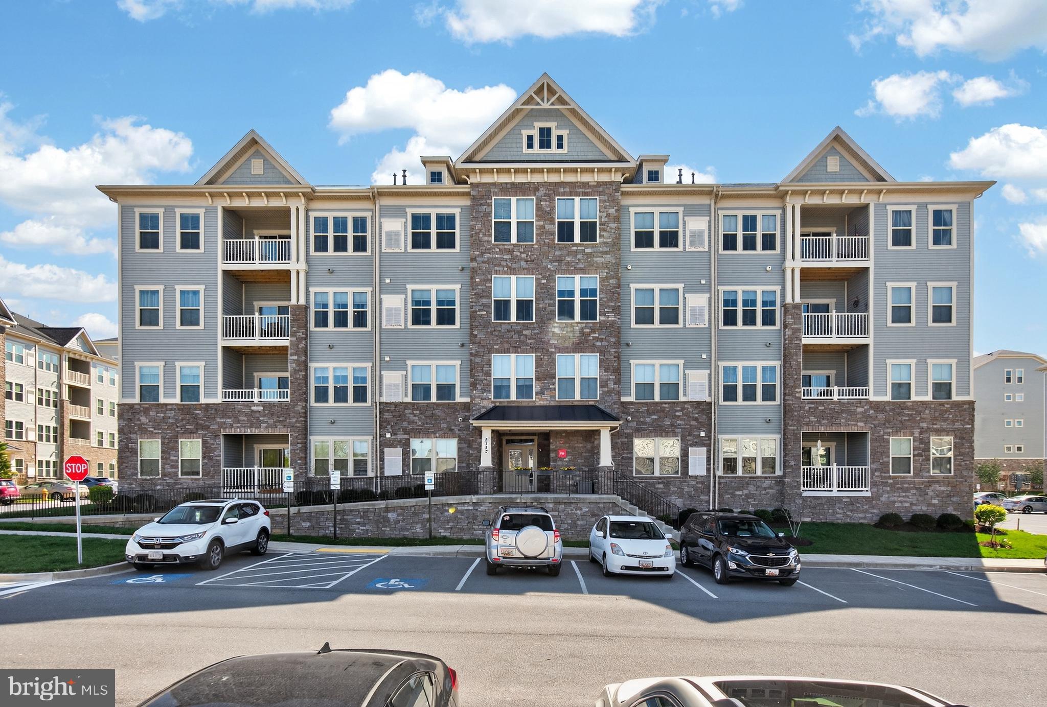 LINGANORE GARDEN CONDOMINIUMS - Residential