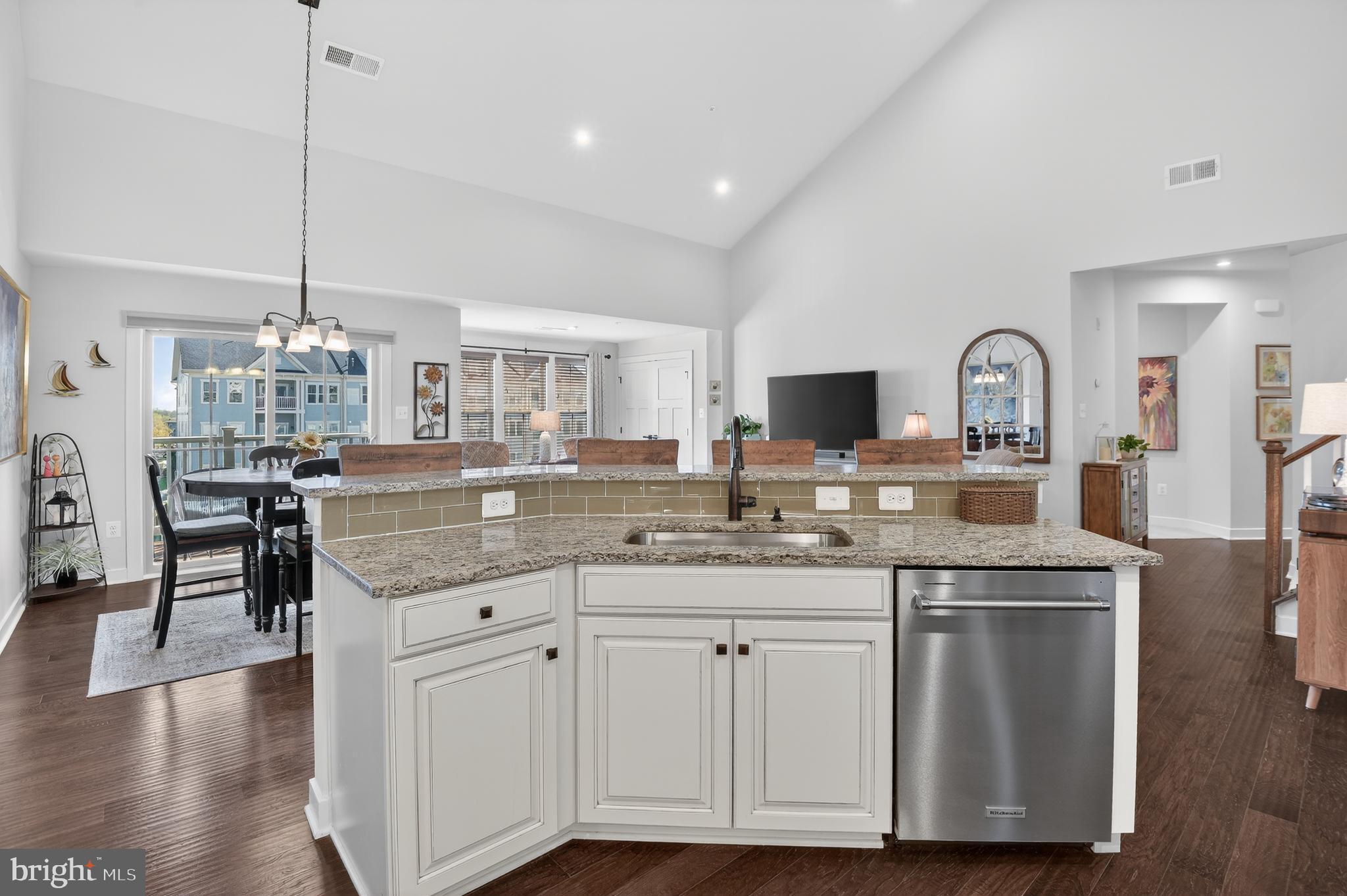 LINGANORE GARDEN CONDOMINIUMS - Residential