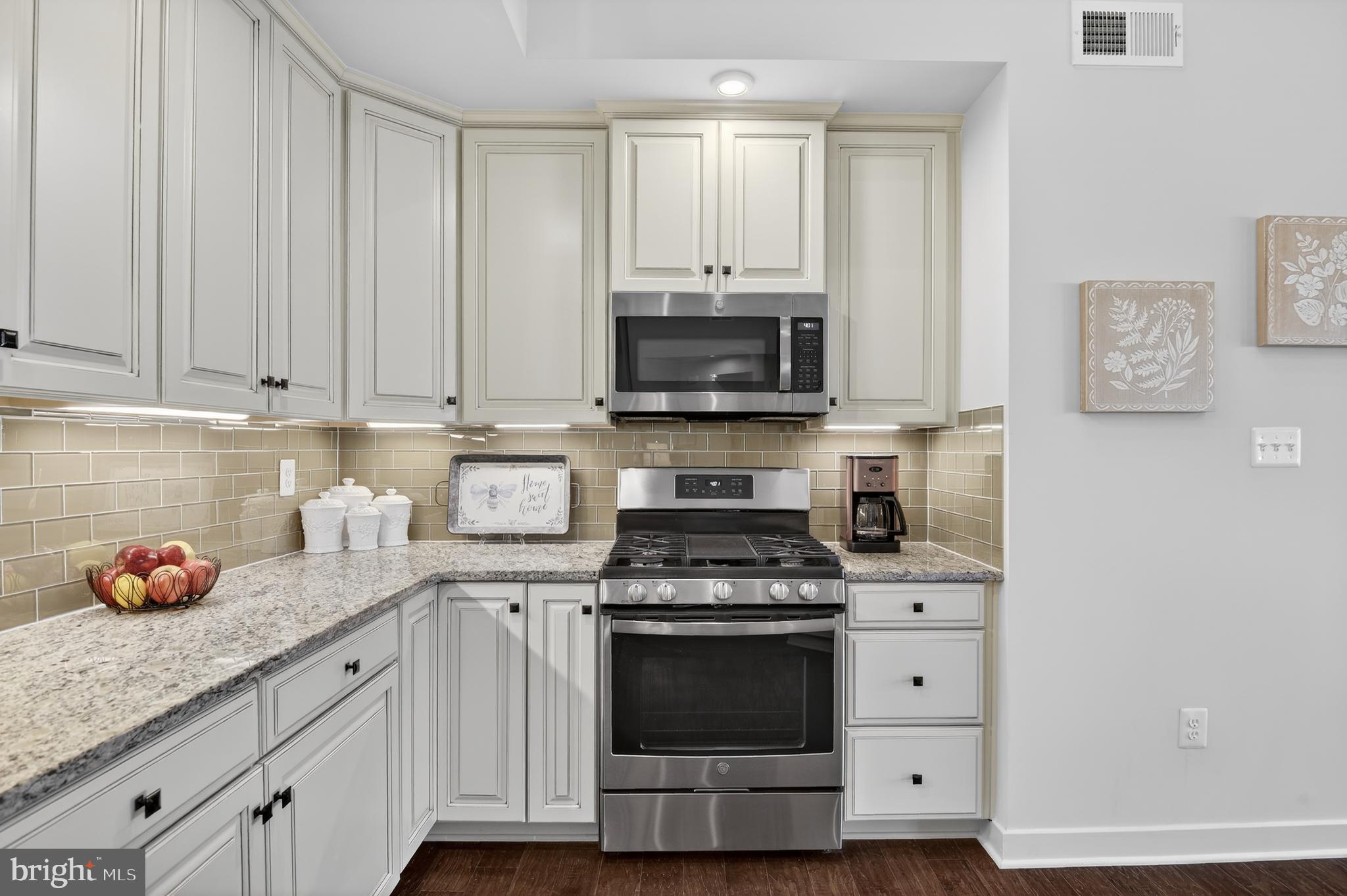 LINGANORE GARDEN CONDOMINIUMS - Residential