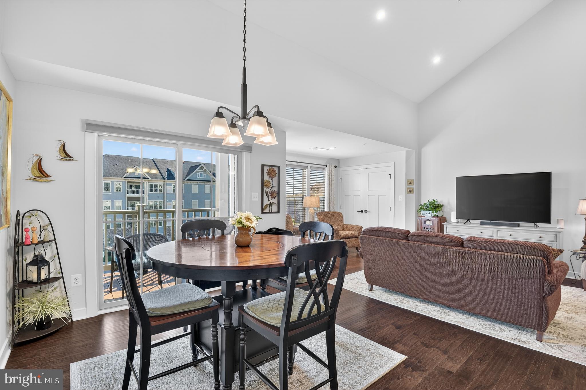 LINGANORE GARDEN CONDOMINIUMS - Residential