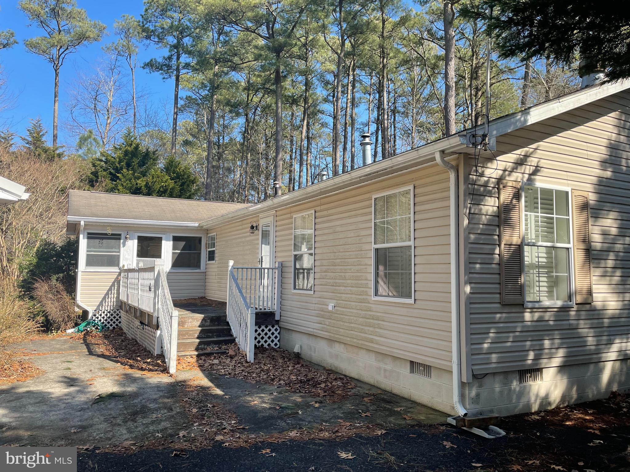 37335 SEA WINDS COURT