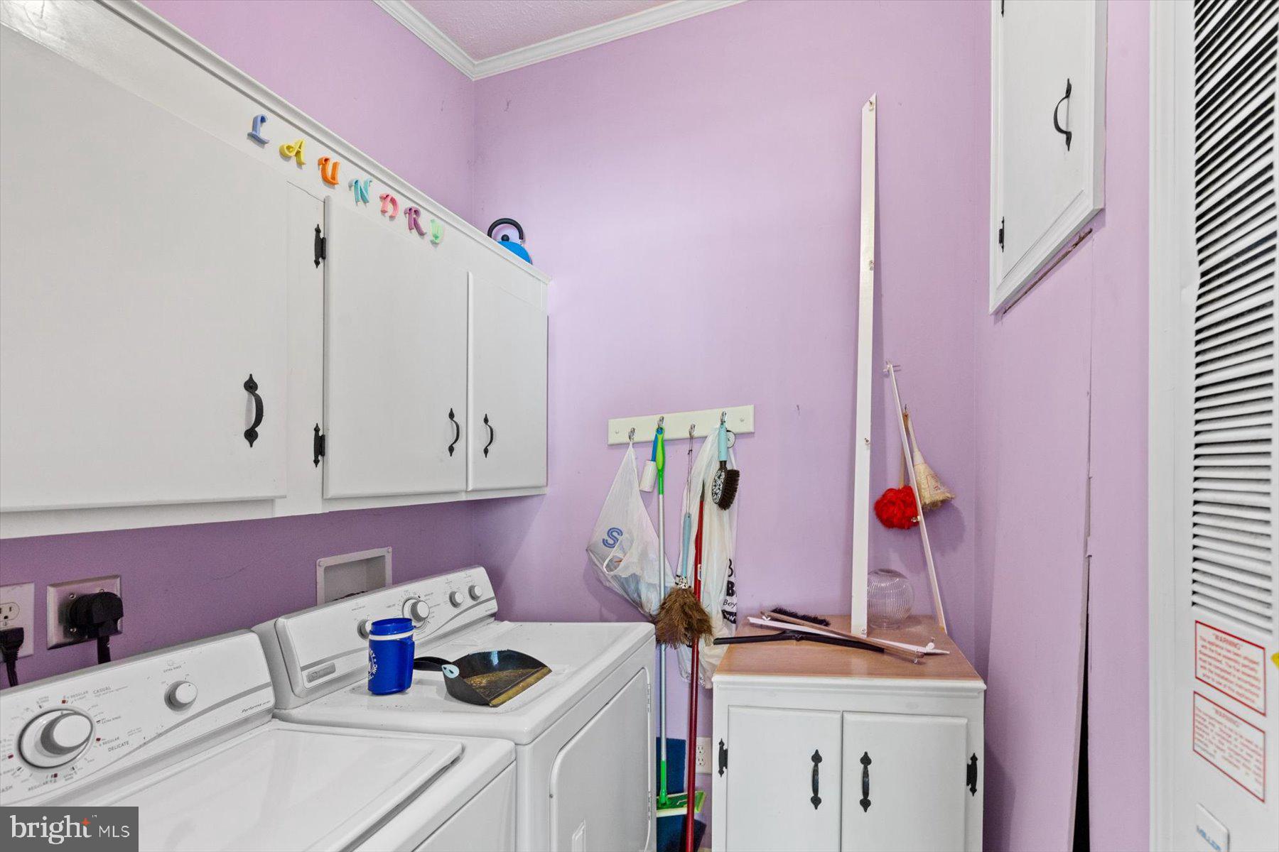 CAPTAIN'S COVE - Residential