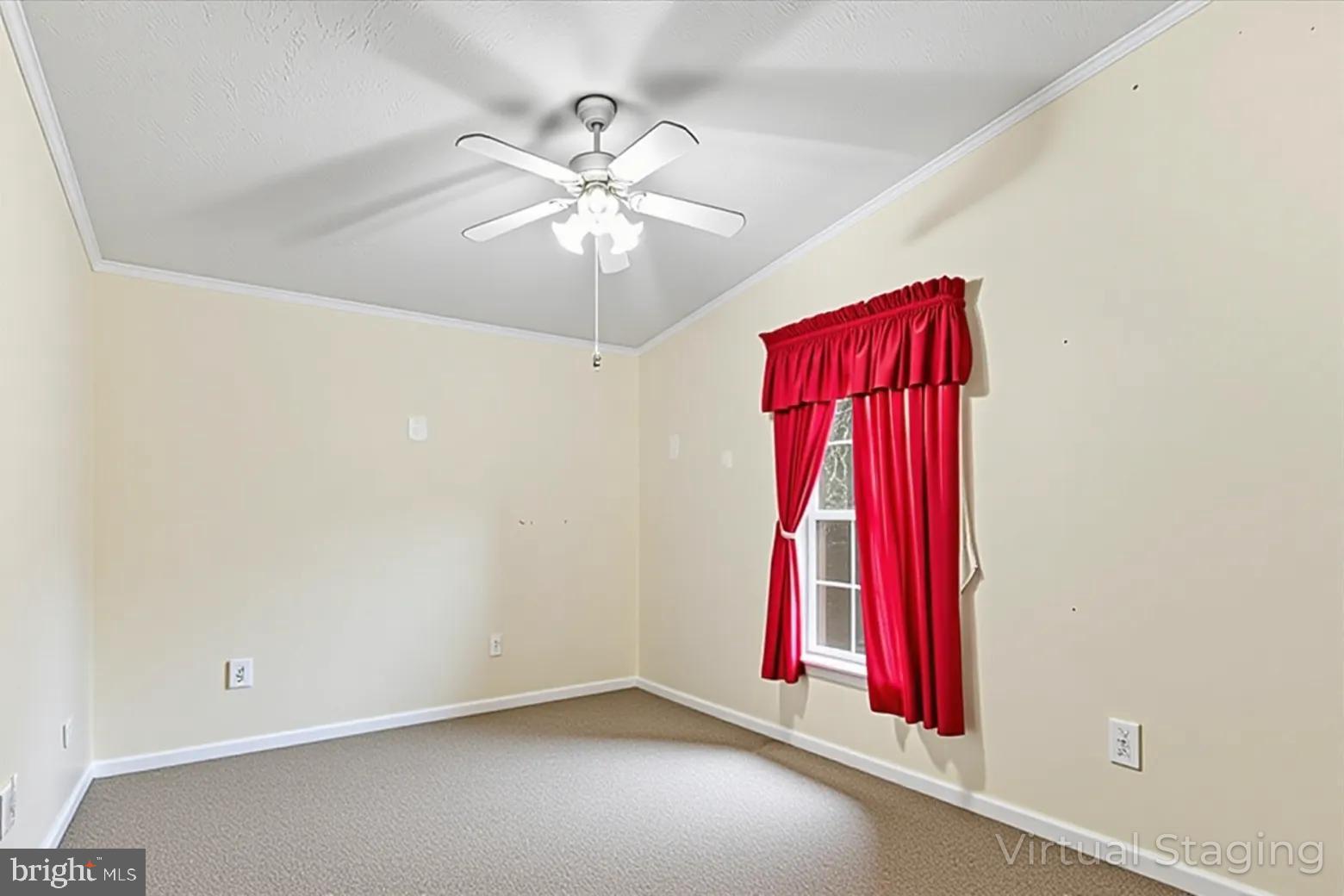 CAPTAIN'S COVE - Residential