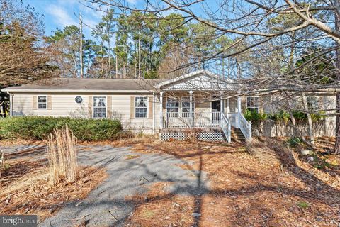 Mobile Home For Sale - 37335 Sea Winds Court<br/> Accomack County, GREENBACKVILLE, VA 23356