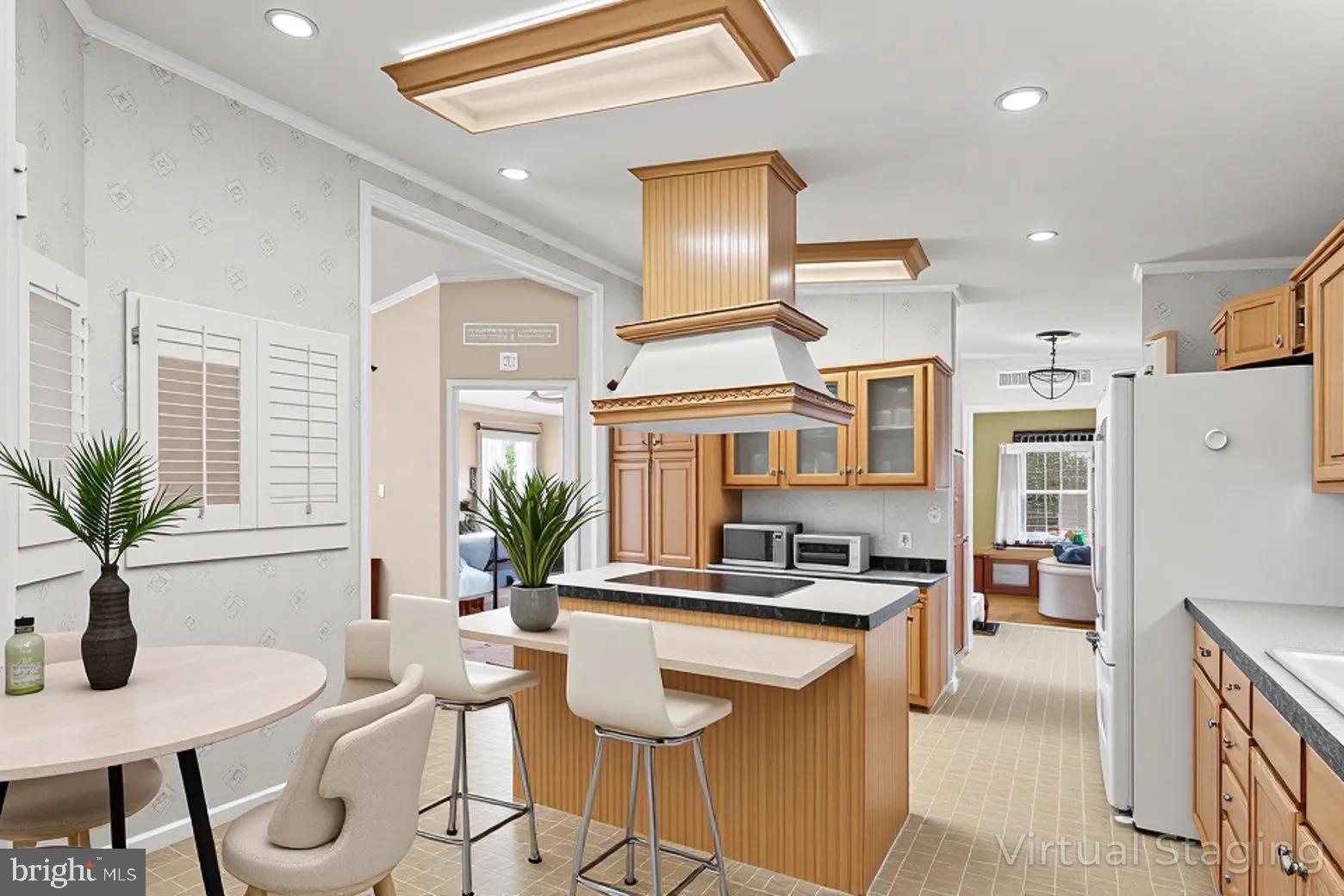 CAPTAIN'S COVE - Residential