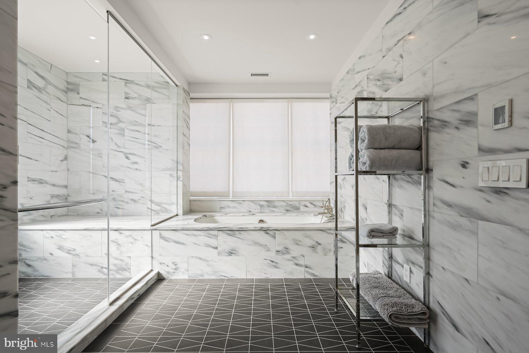 WARDMAN TOWER - Residential