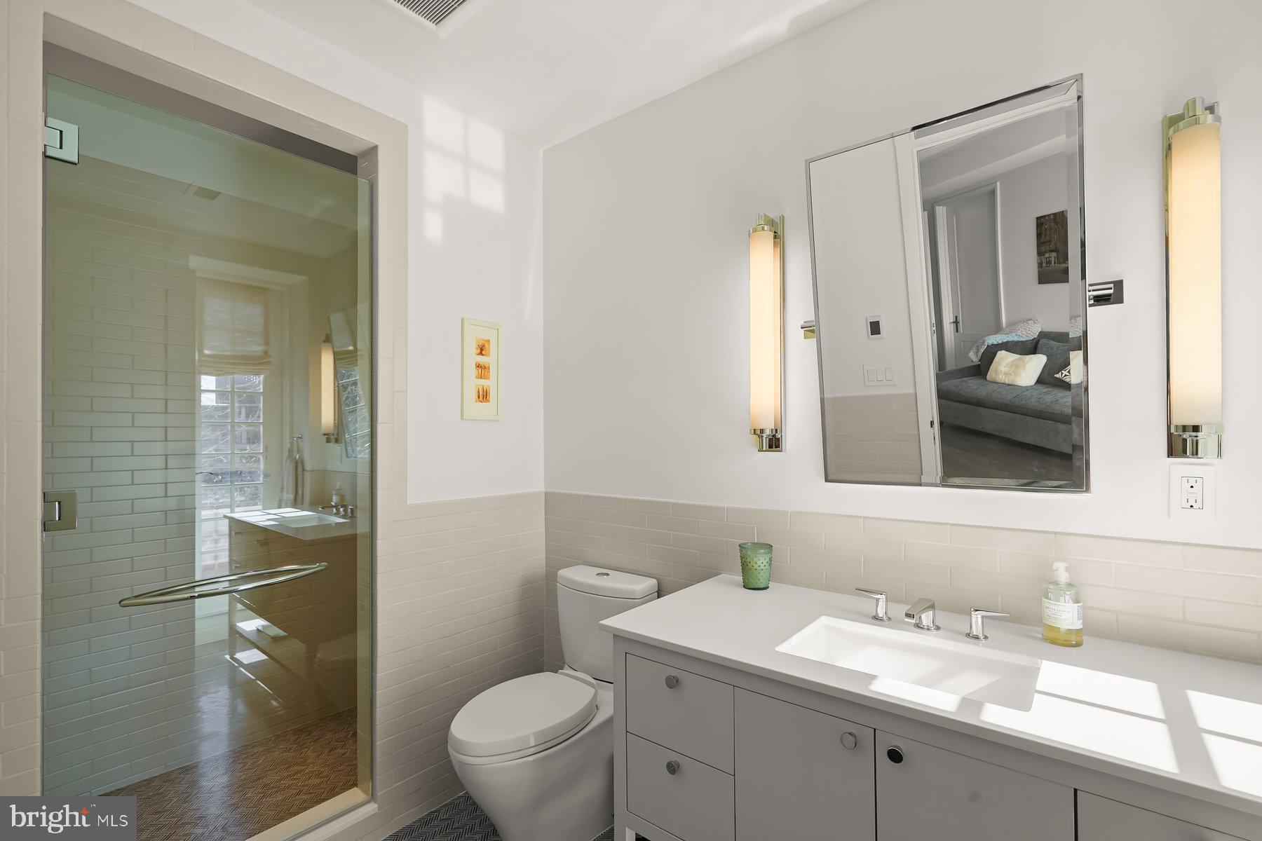 WARDMAN TOWER - Residential