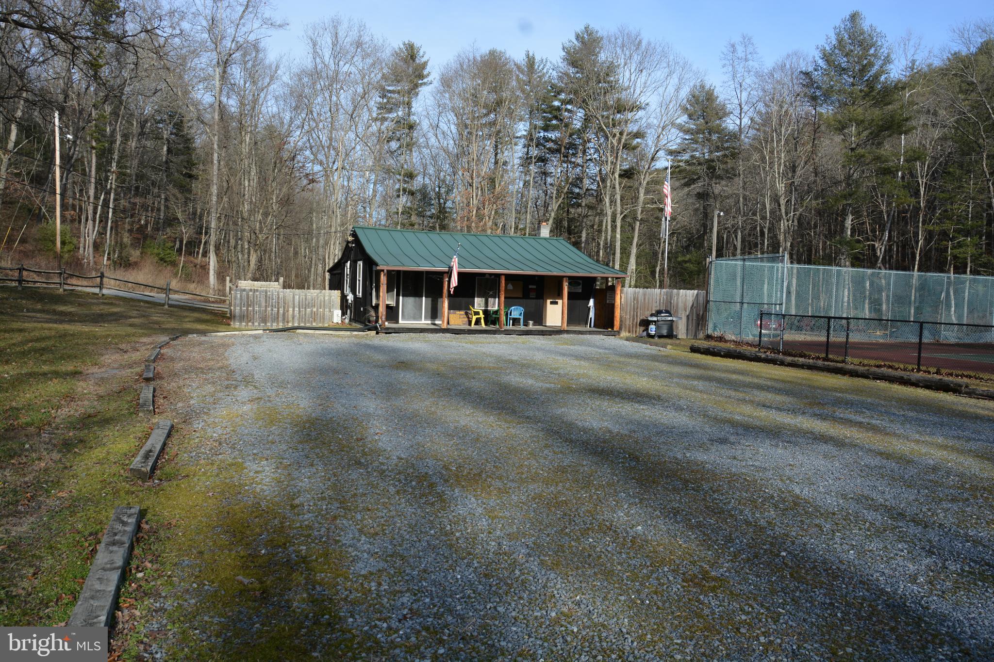 RITTERS HIDDEN VALLEY - Land