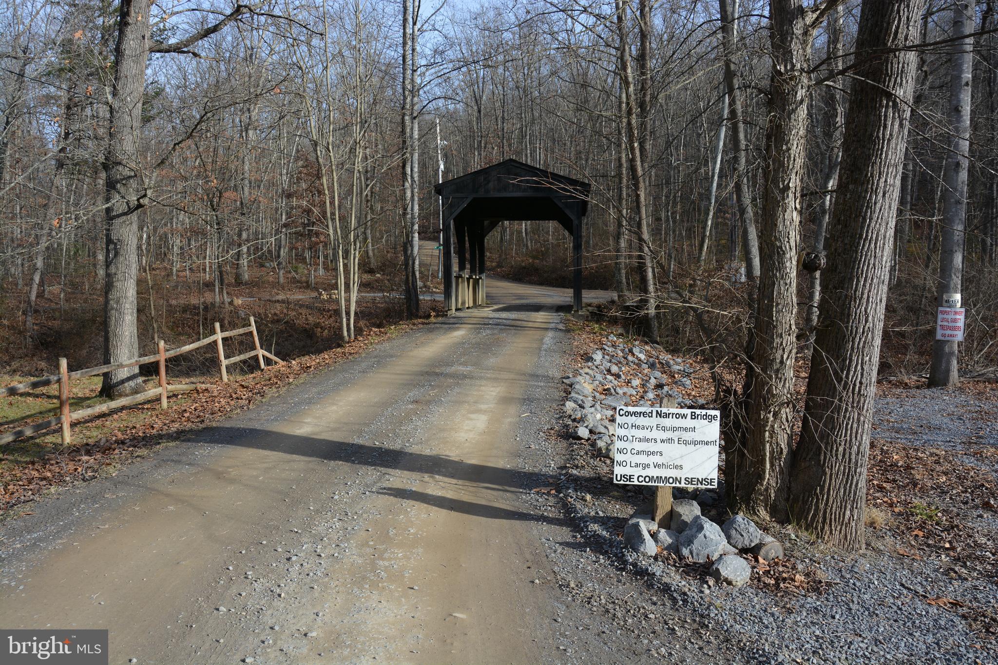 RITTERS HIDDEN VALLEY - Land