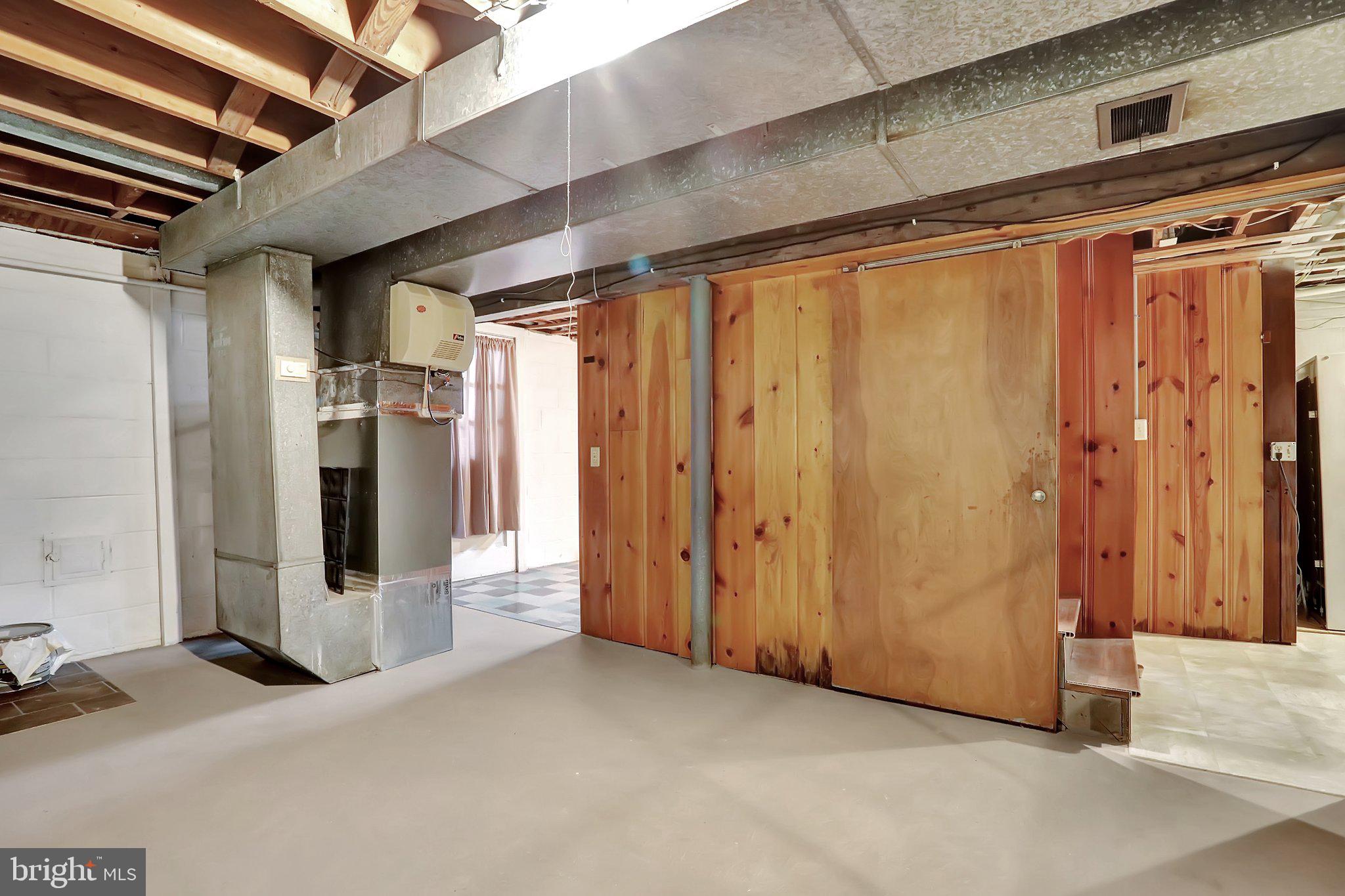 MONOCACY VILLAGE - Residential Lease