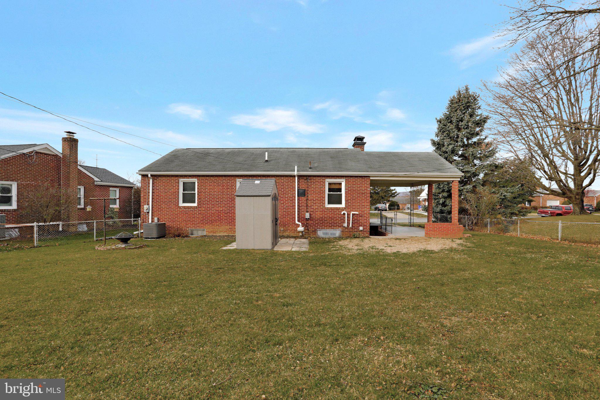 MONOCACY VILLAGE - Residential Lease