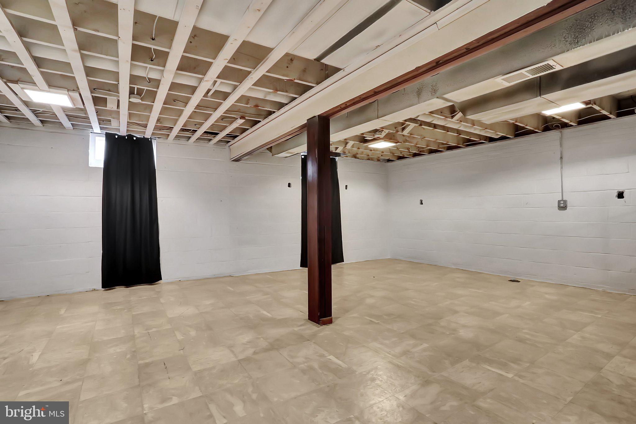 MONOCACY VILLAGE - Residential Lease