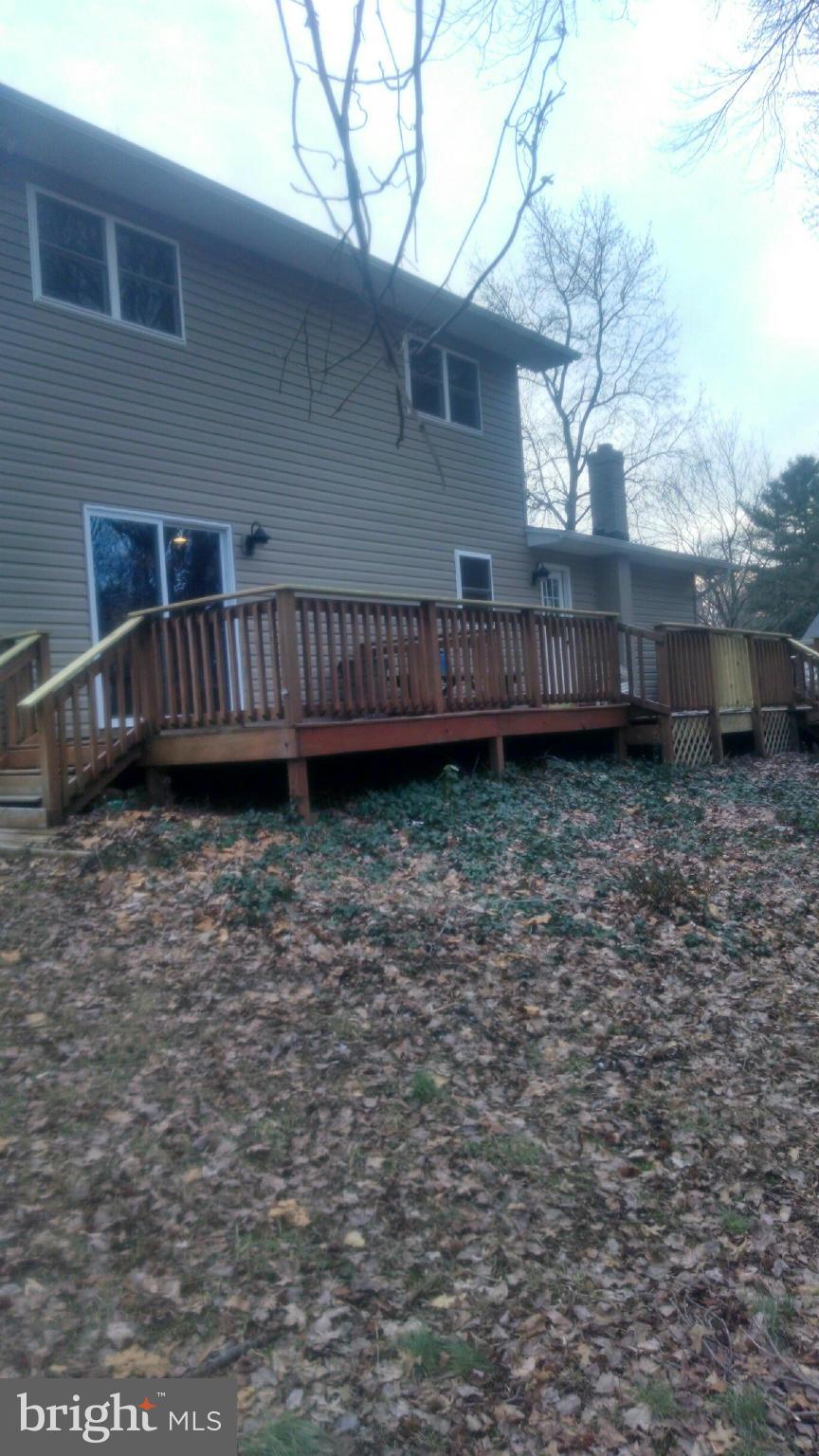 DIXON ESTATES - Residential Lease