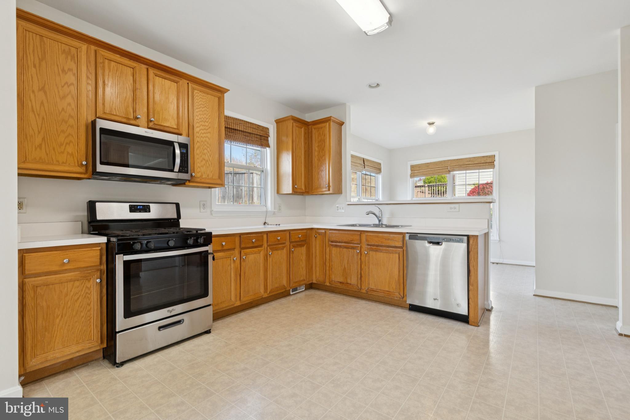 POTOMAC COVE - Residential Lease