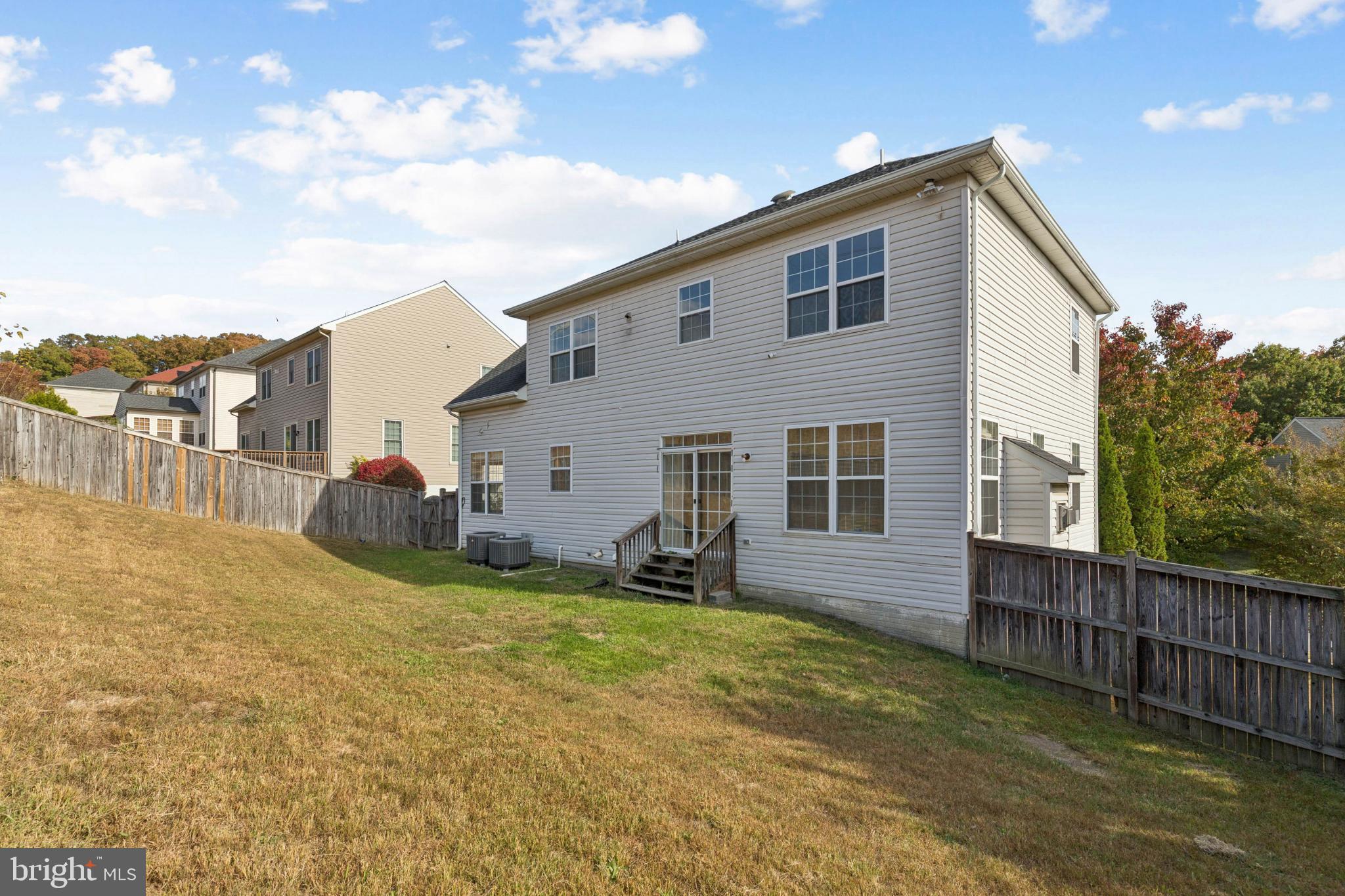 POTOMAC COVE - Residential Lease