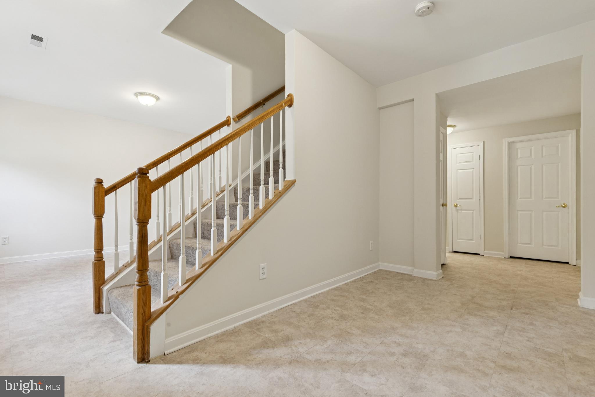 POTOMAC COVE - Residential Lease