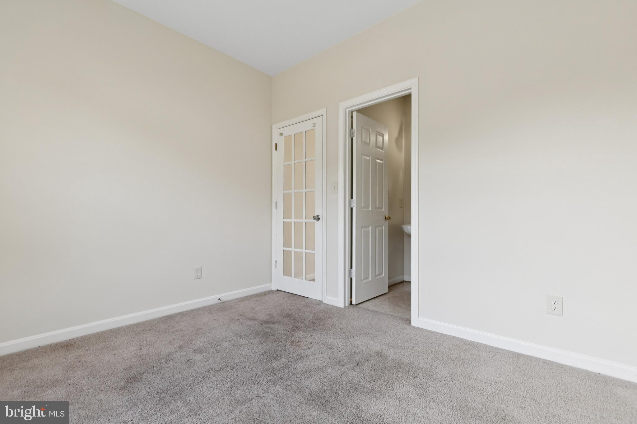 POTOMAC COVE - Residential Lease