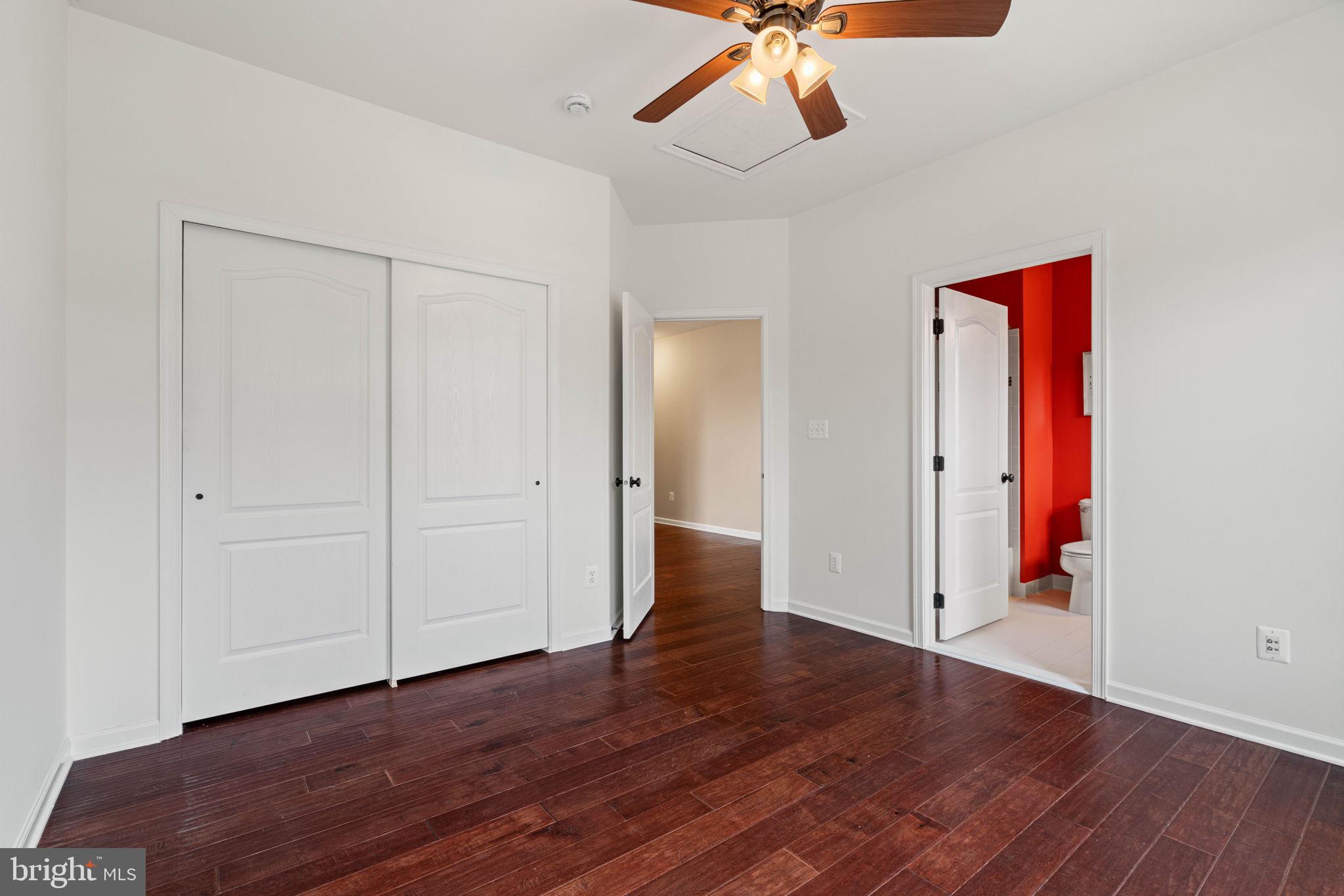 SOUTH RIDING - Residential