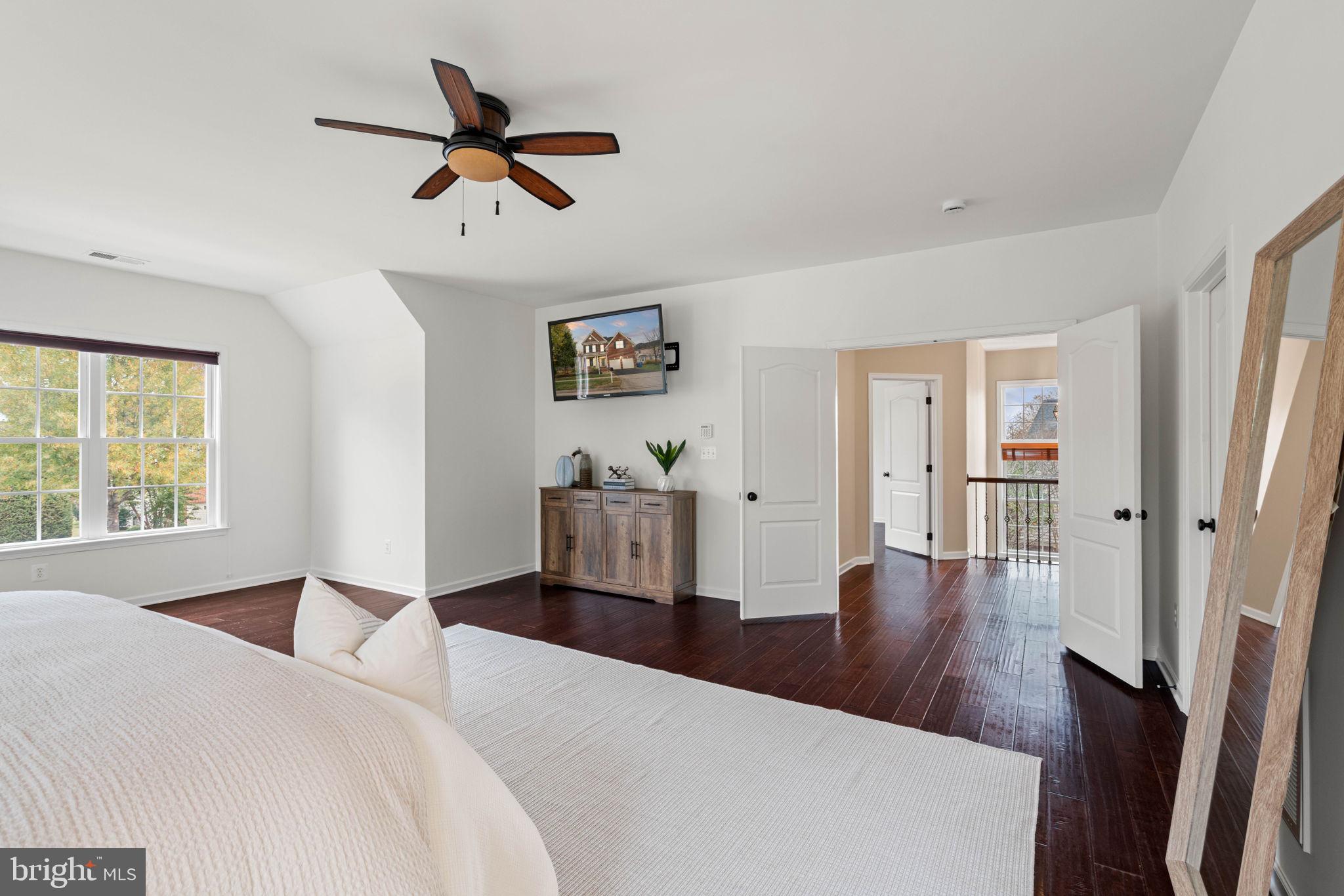 SOUTH RIDING - Residential