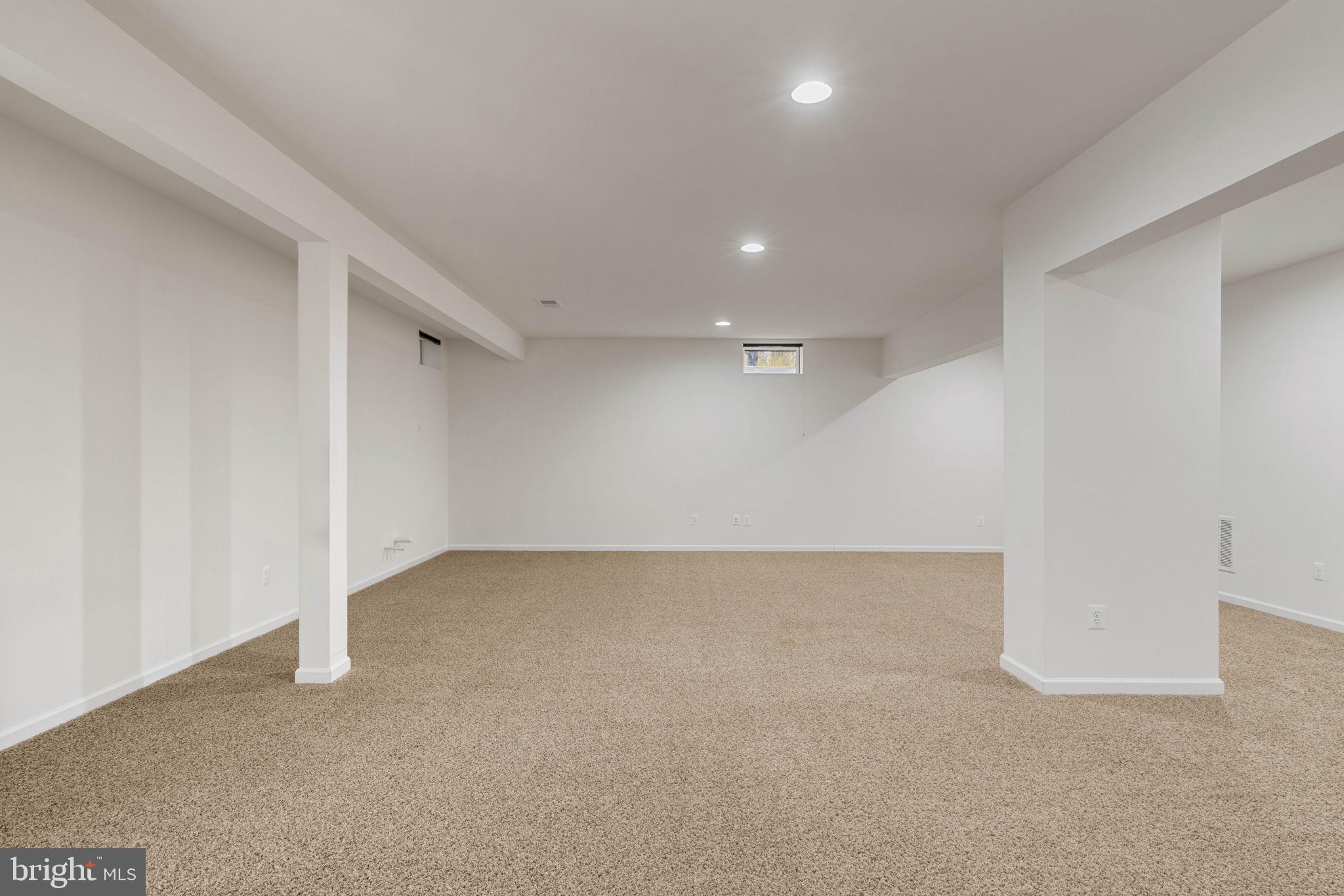 SOUTH RIDING - Residential