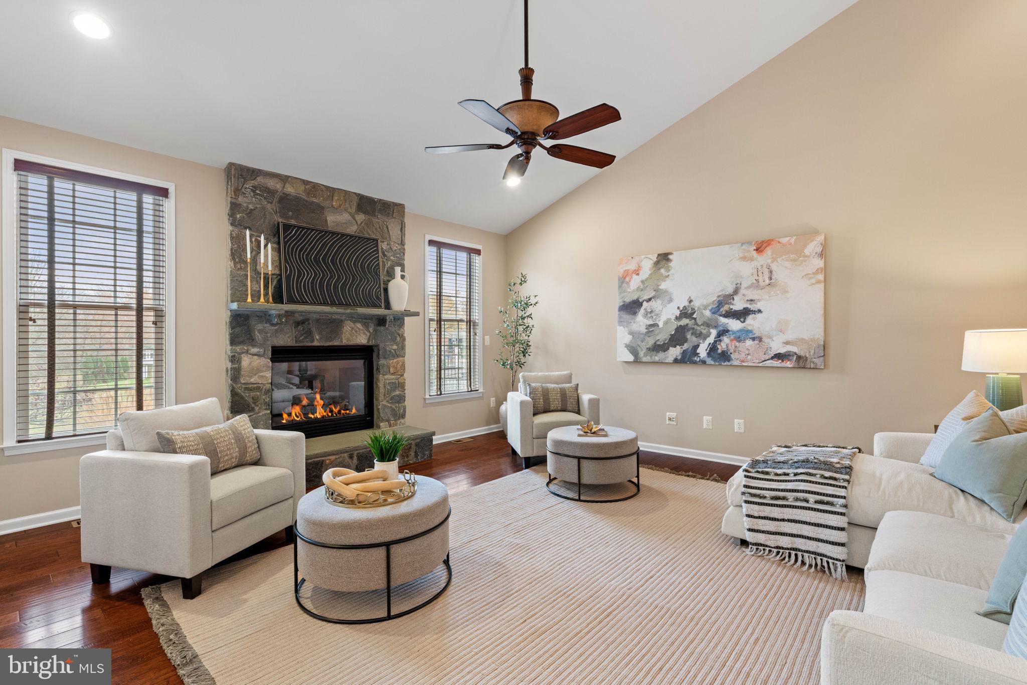 SOUTH RIDING - Residential