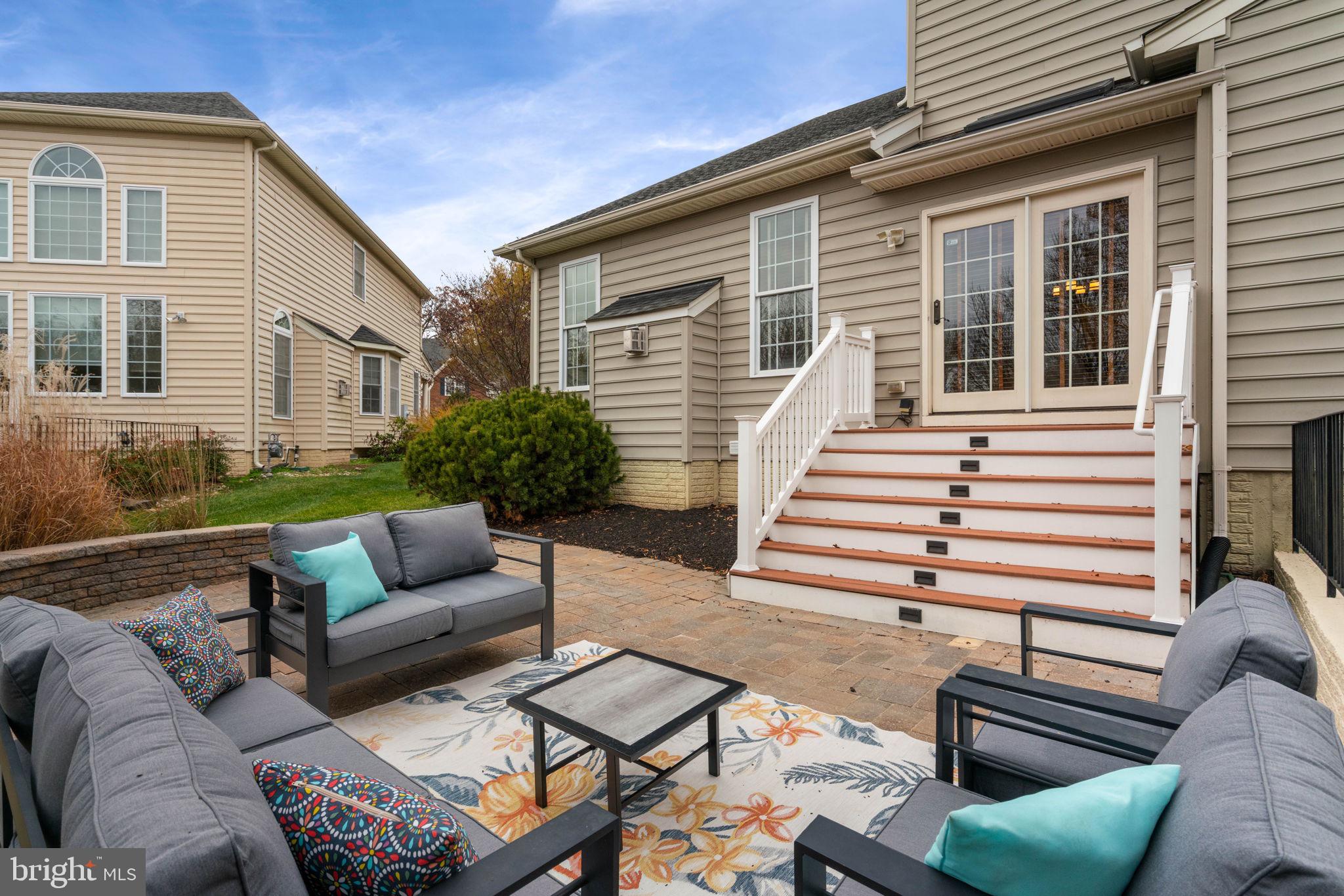 SOUTH RIDING - Residential