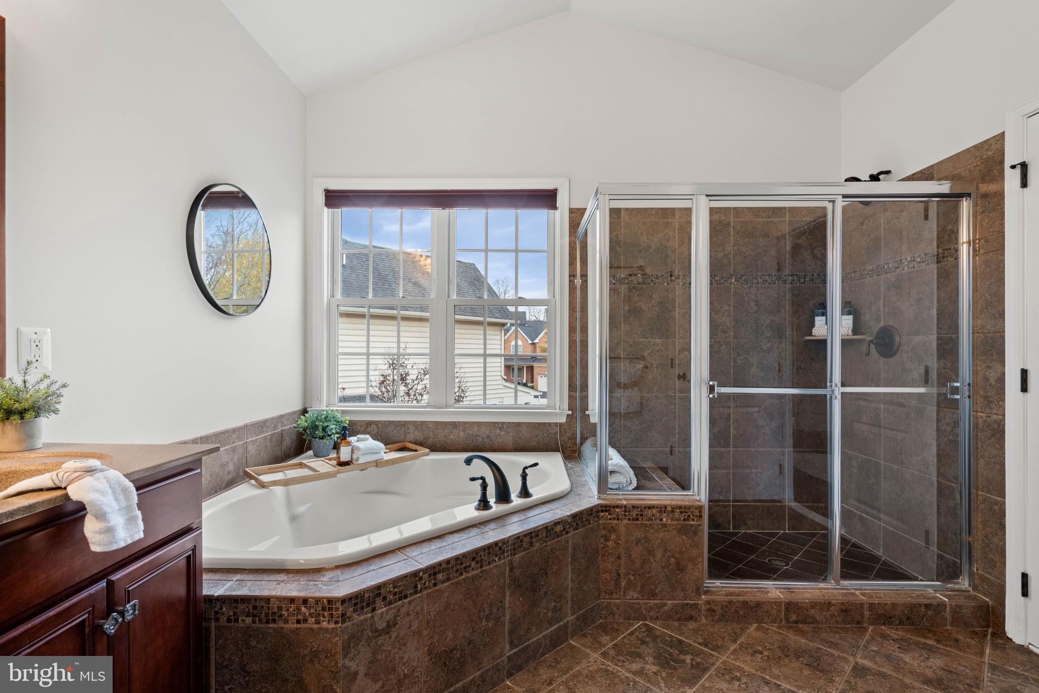 SOUTH RIDING - Residential