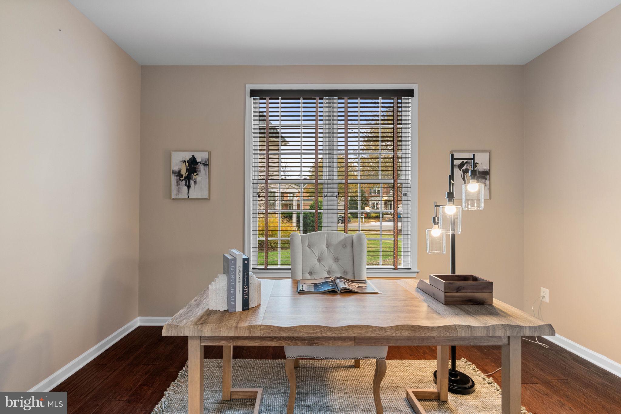 SOUTH RIDING - Residential