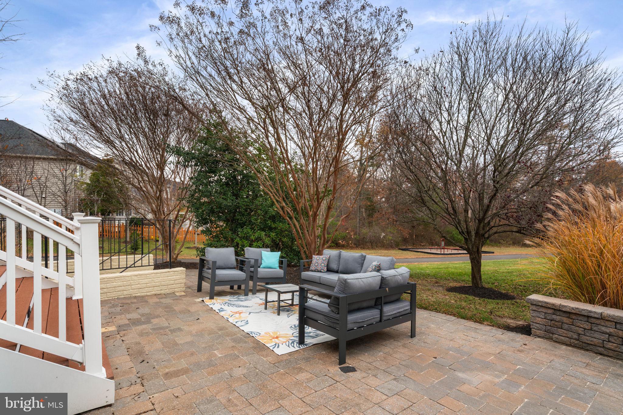 SOUTH RIDING - Residential