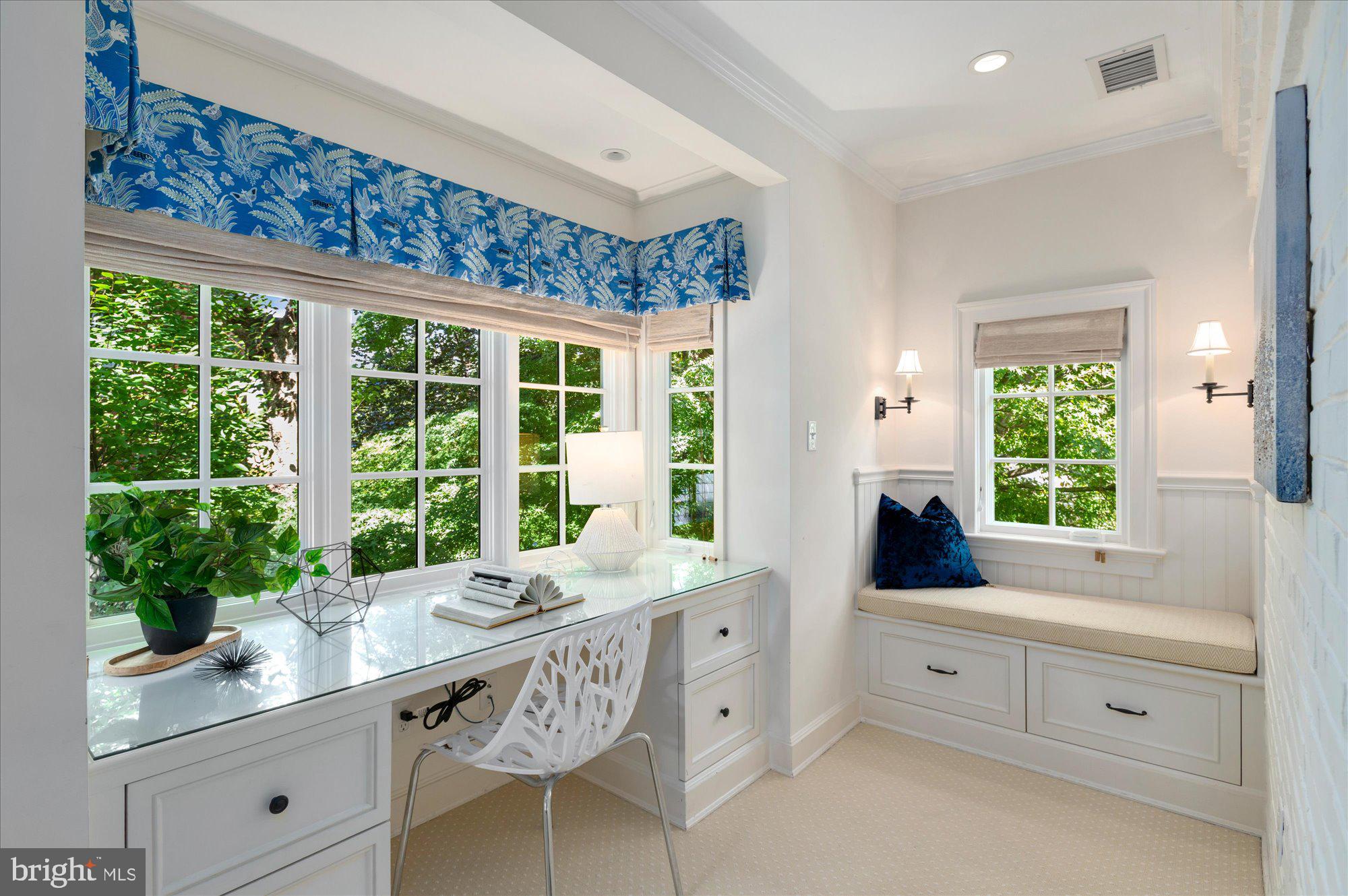 WESTMORELAND HILLS - Residential