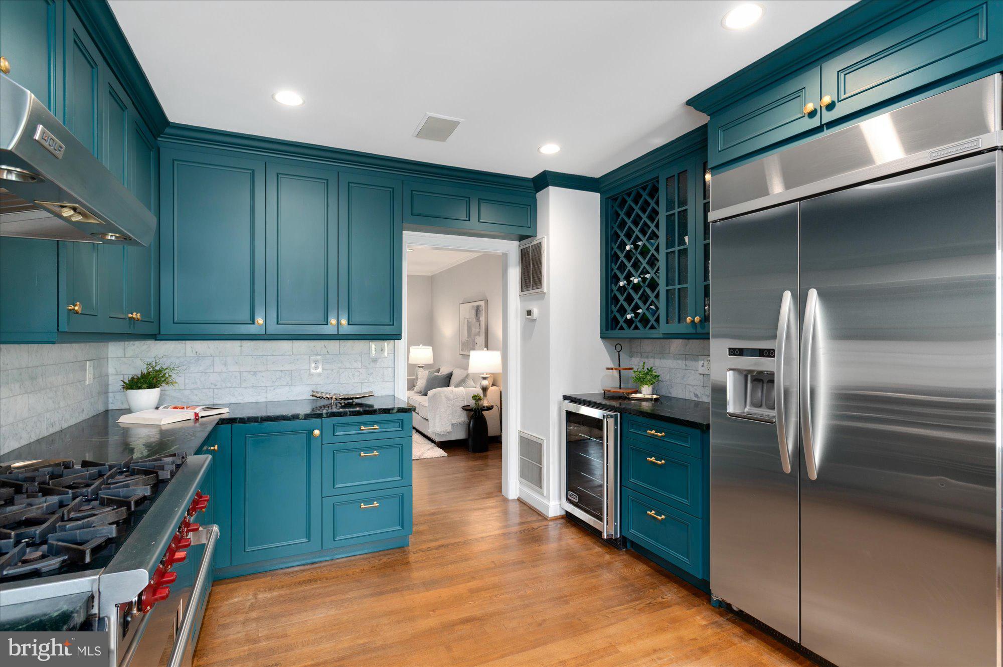 WESTMORELAND HILLS - Residential