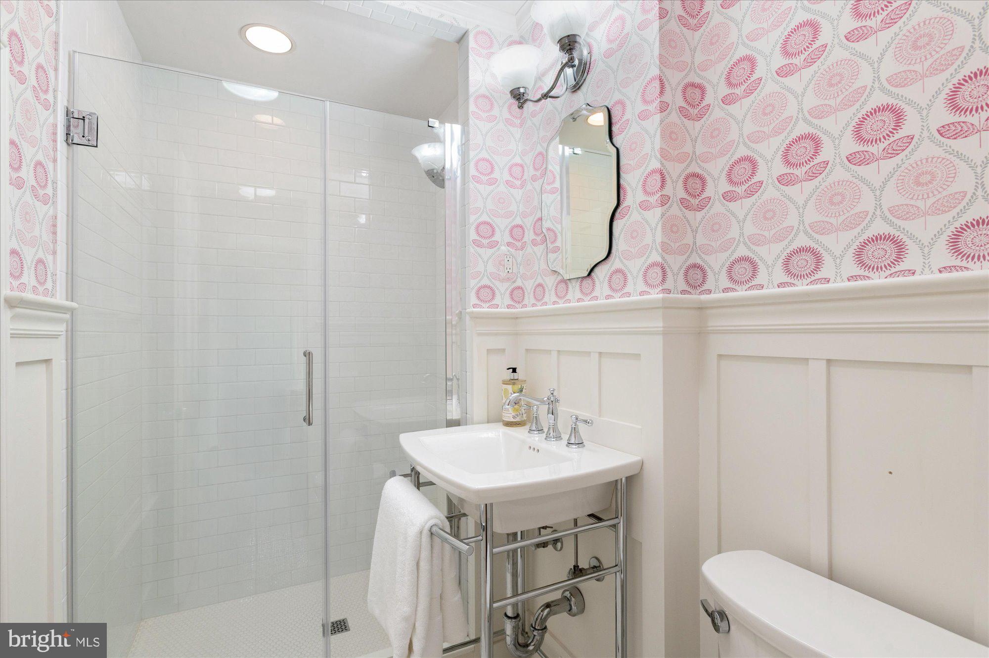 WESTMORELAND HILLS - Residential