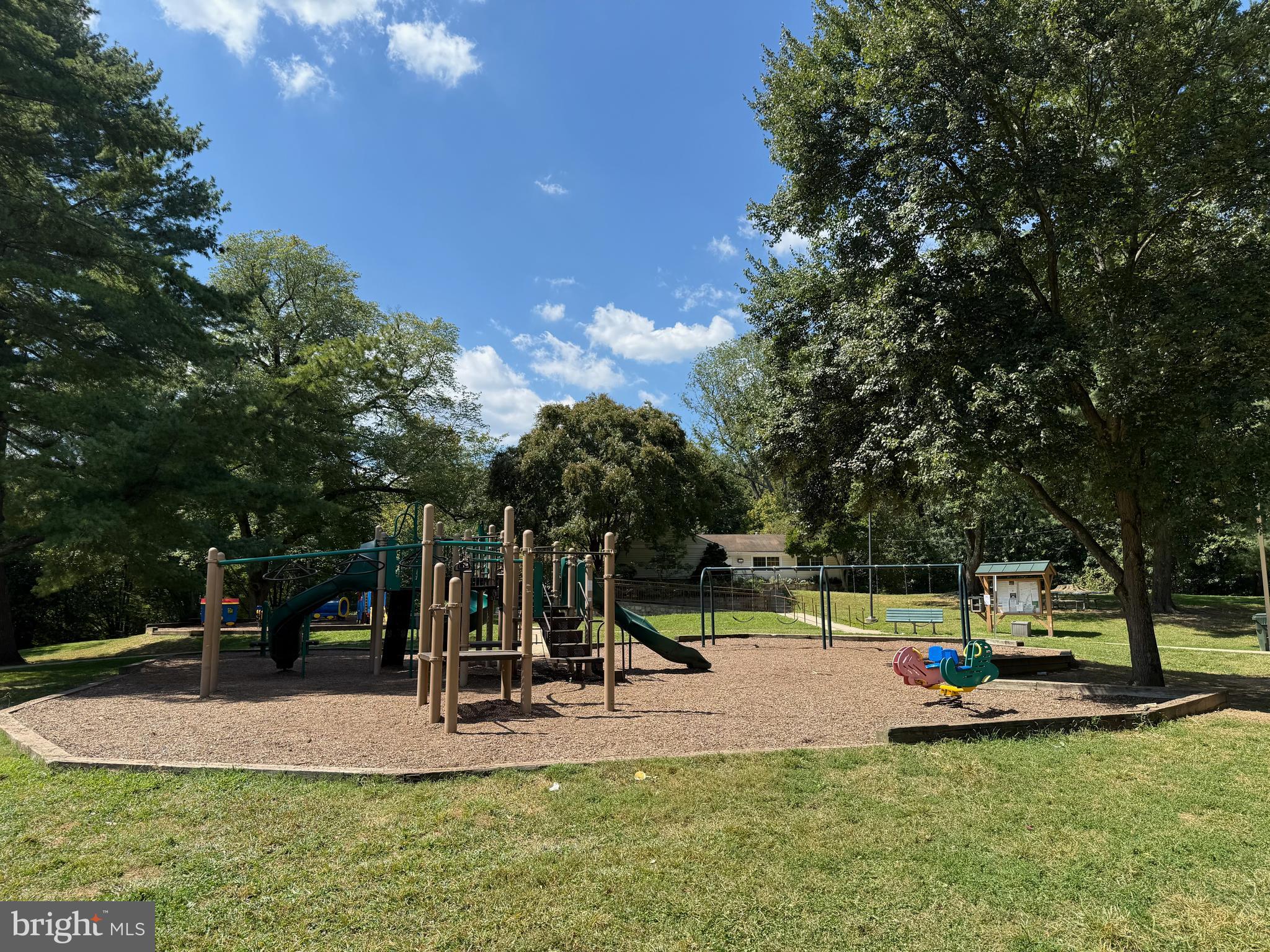 WESTMORELAND HILLS - Residential