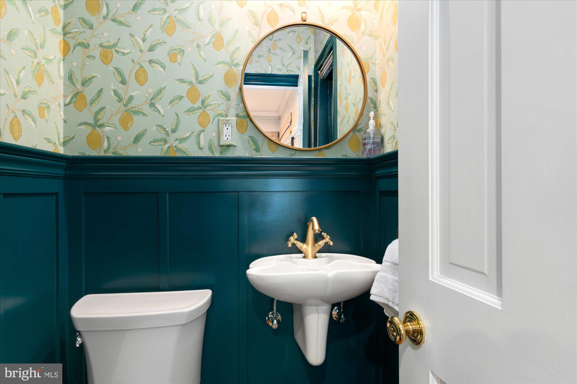 WESTMORELAND HILLS - Residential