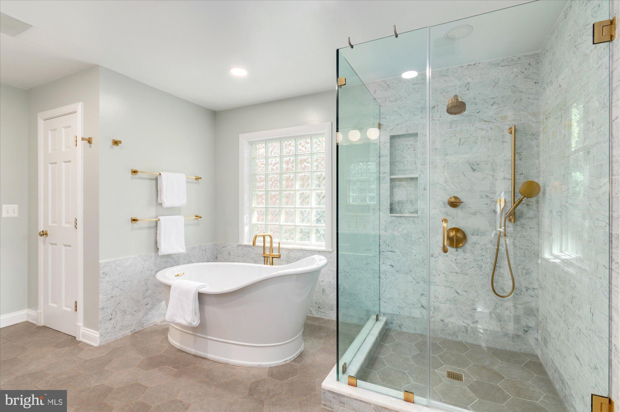 WESTMORELAND HILLS - Residential