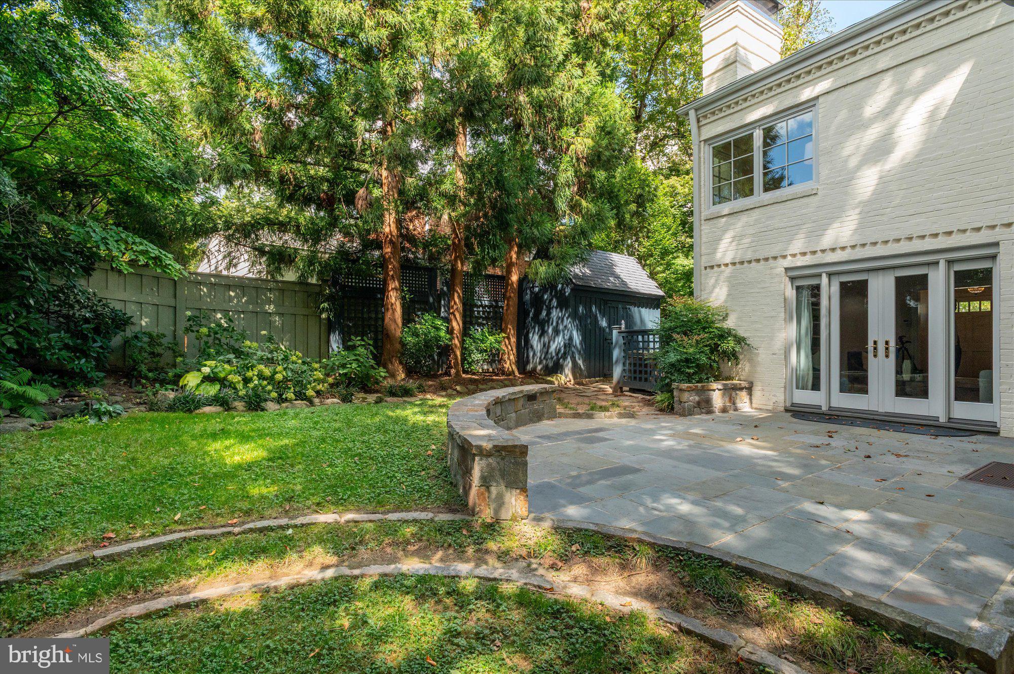 WESTMORELAND HILLS - Residential