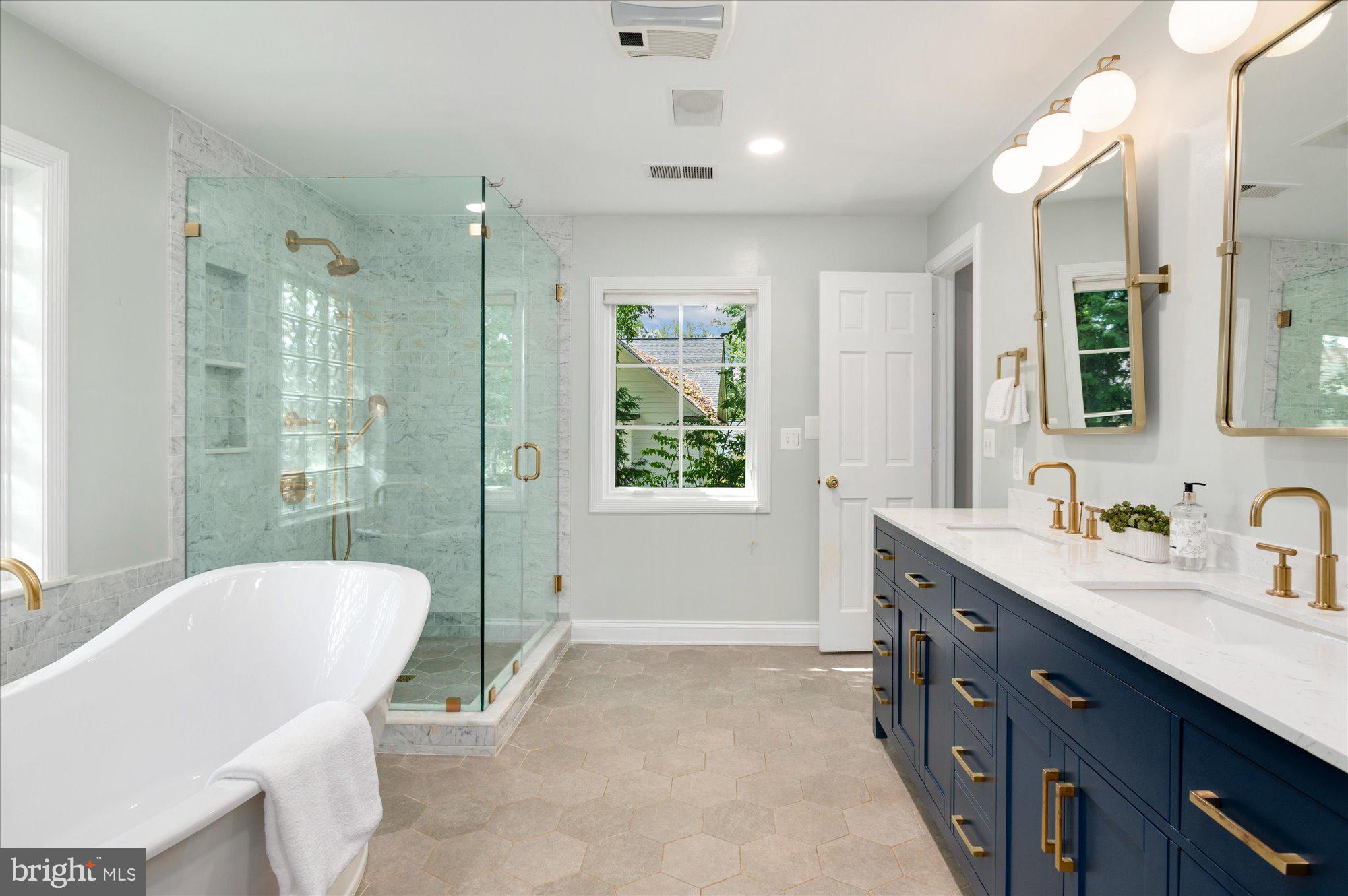 WESTMORELAND HILLS - Residential