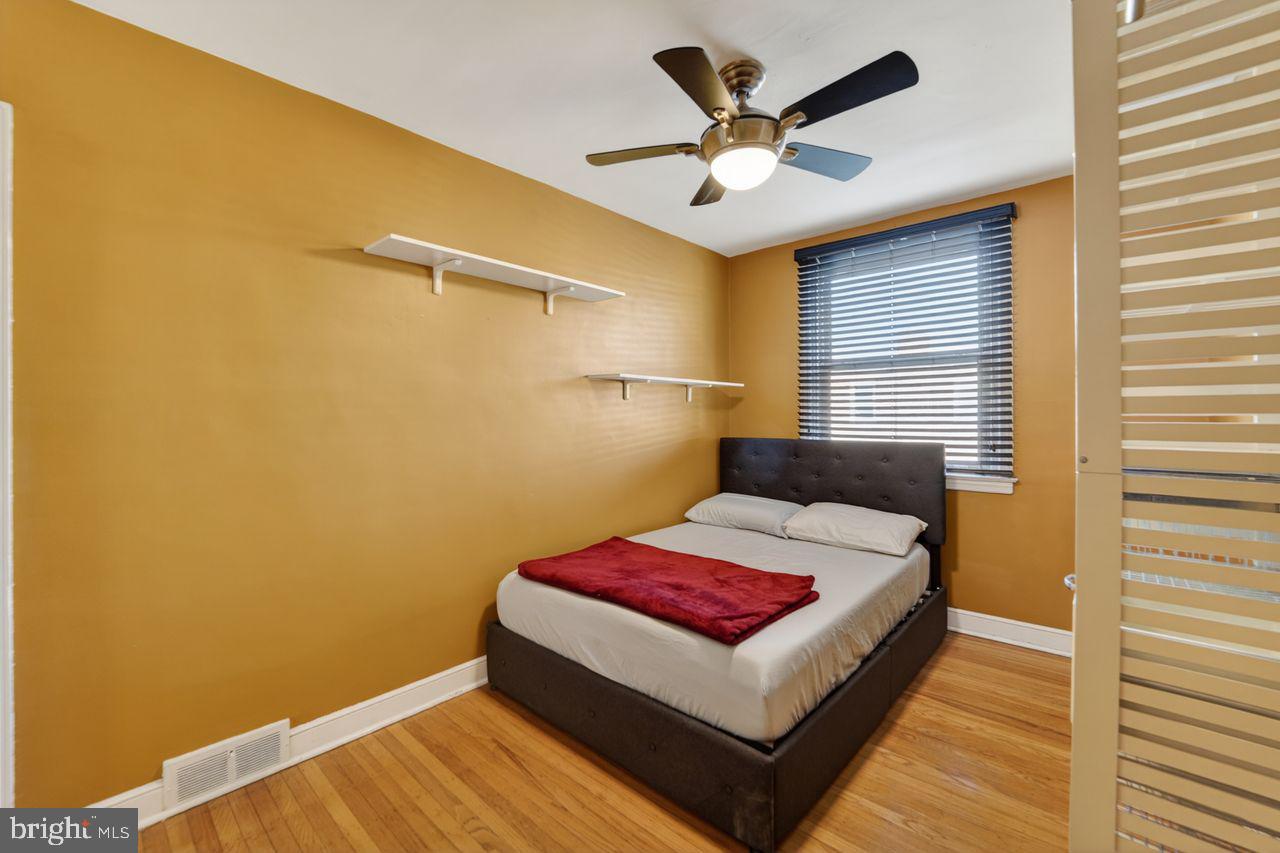 OXFORD CIRCLE - Residential