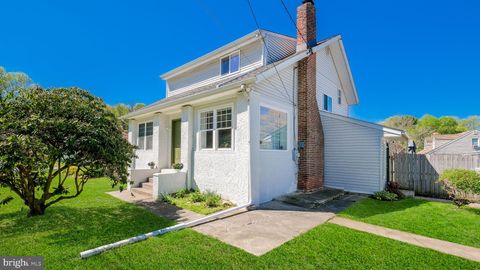 Photo of 2308 3rd Ave, UPPER CHICHESTER, PA 19061 (MLS # PADE2113414)