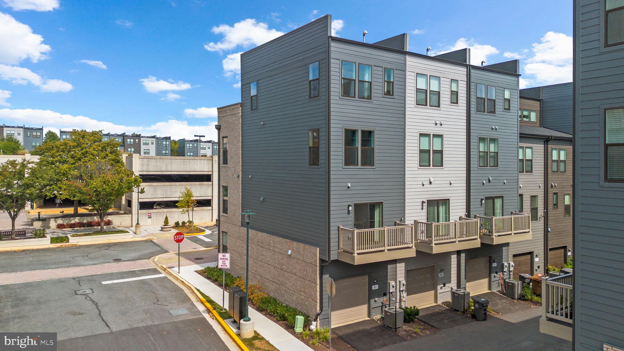 KING FARM - Residential