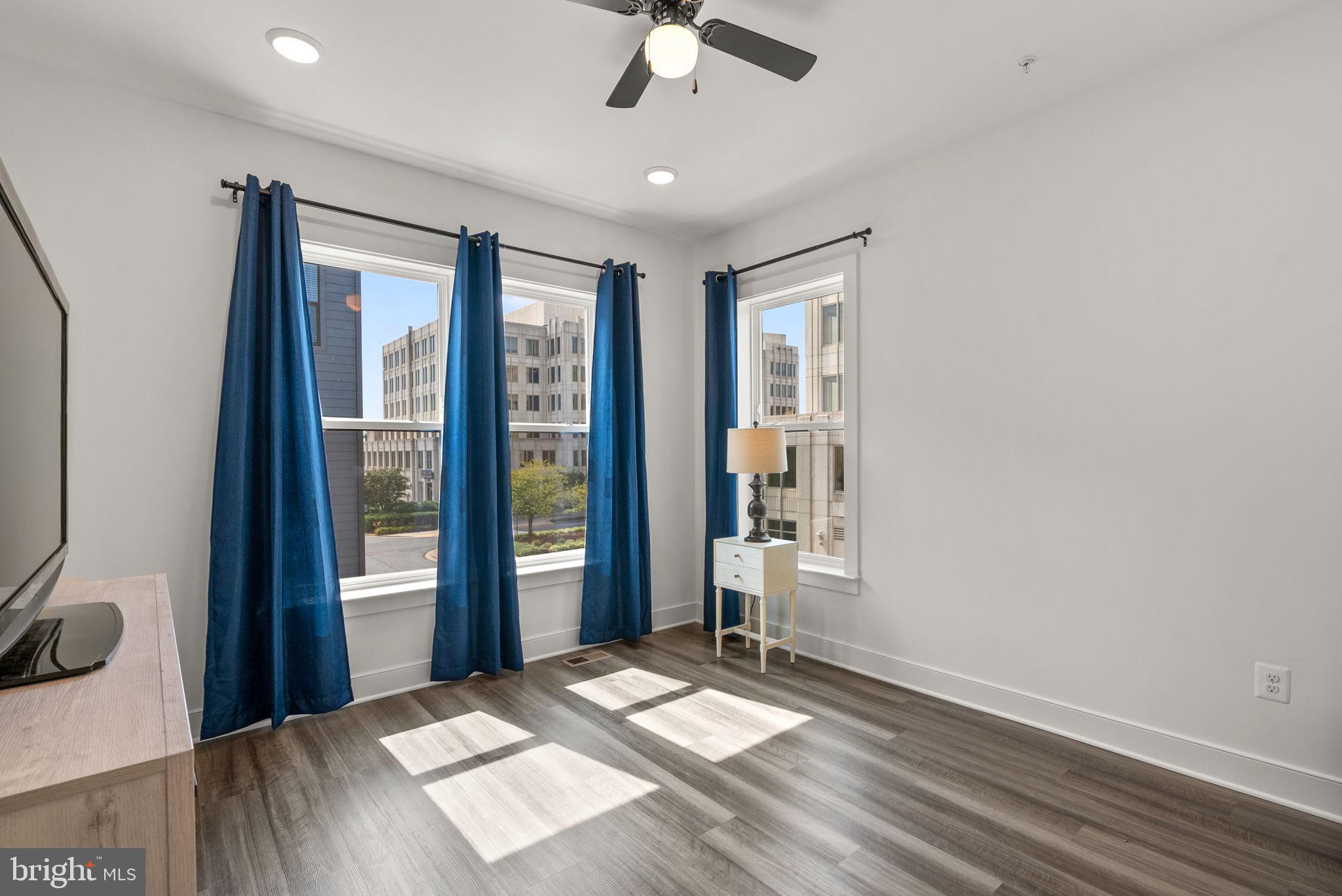 KING FARM - Residential