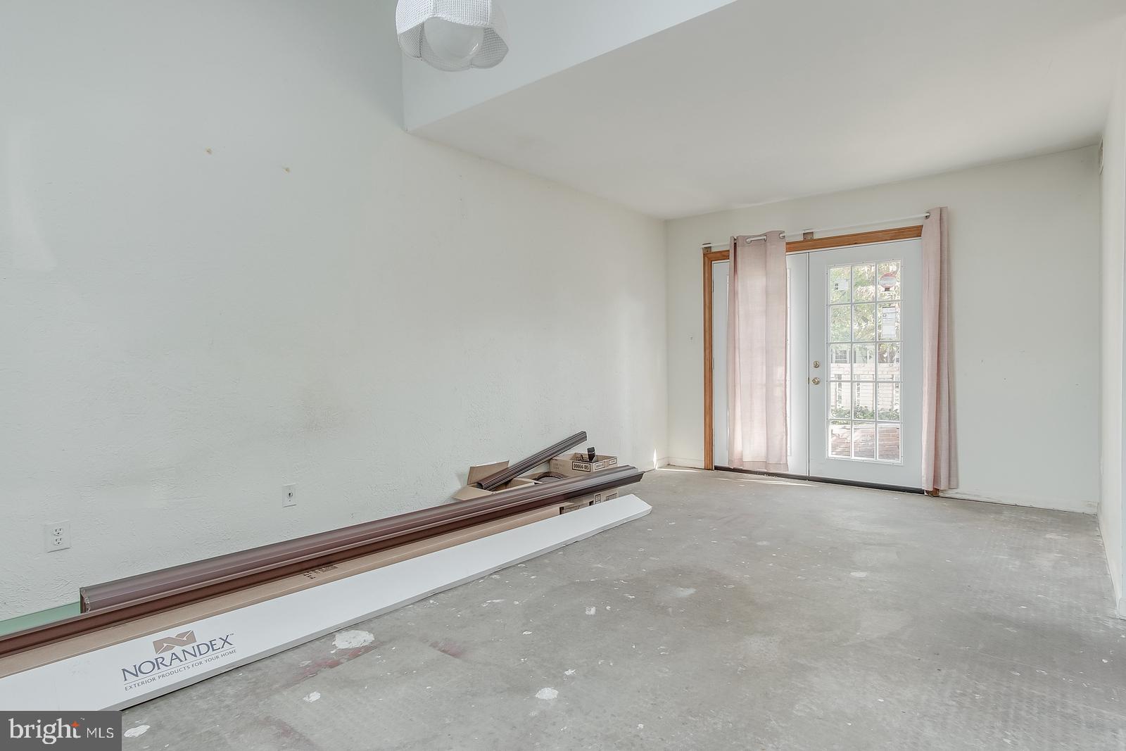 CARROLLTON - Residential