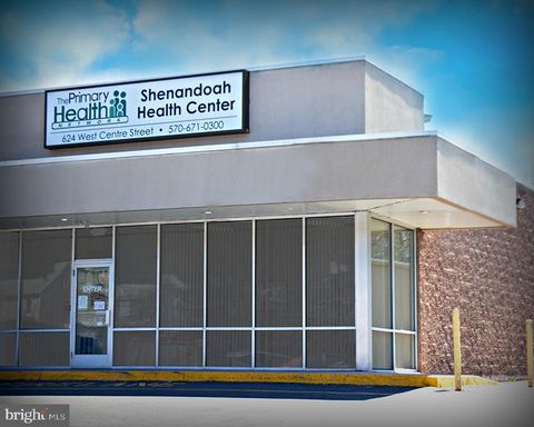 Photo of 624 W Centre Street, SHENANDOAH, PA 17976 (MLS # PASK2026548)