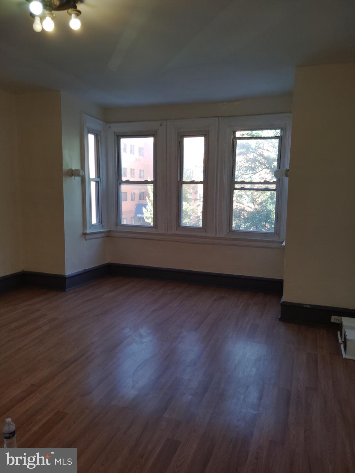 UNIVERSITY CITY - Residential Lease