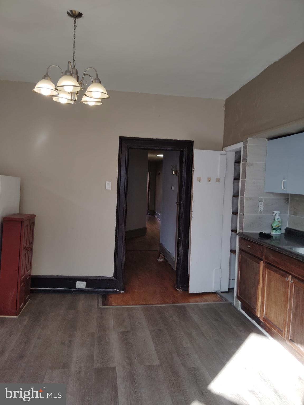 UNIVERSITY CITY - Residential Lease